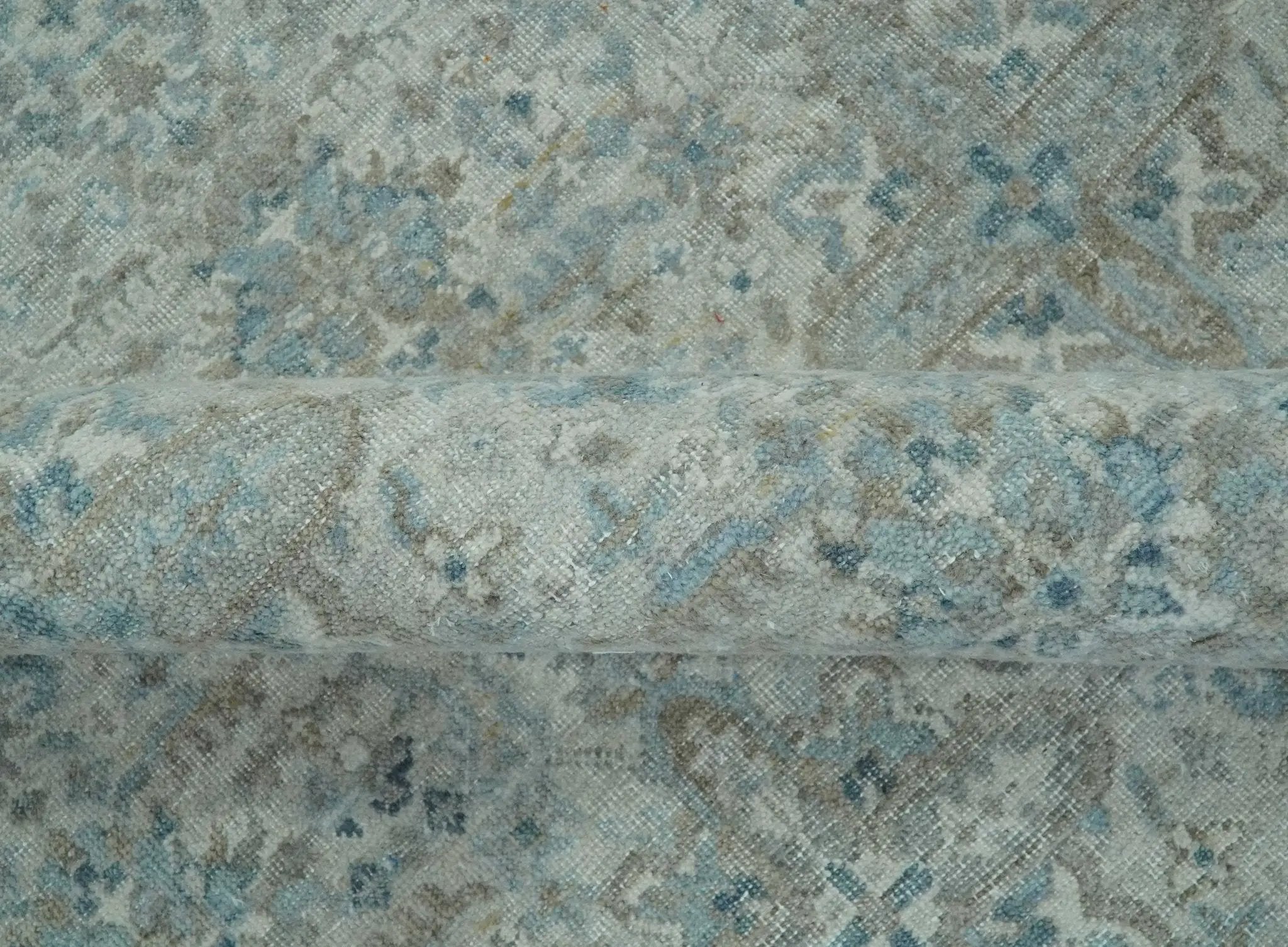 Antique Distress finish Silver, Teal and Brown Hand Knotted Traditional 8x10 wool Rug by The Rug Decor