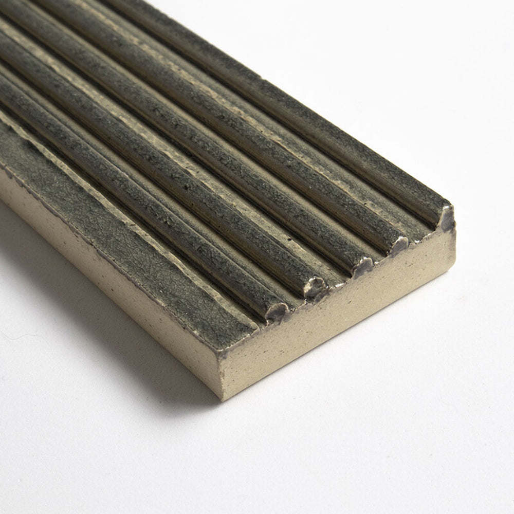 Ash Glossy Fluted Glazed Terracotta Tiles 2 1/4x7 9/16 Glazed Terracotta Glossy 2x8 Tiles — 2