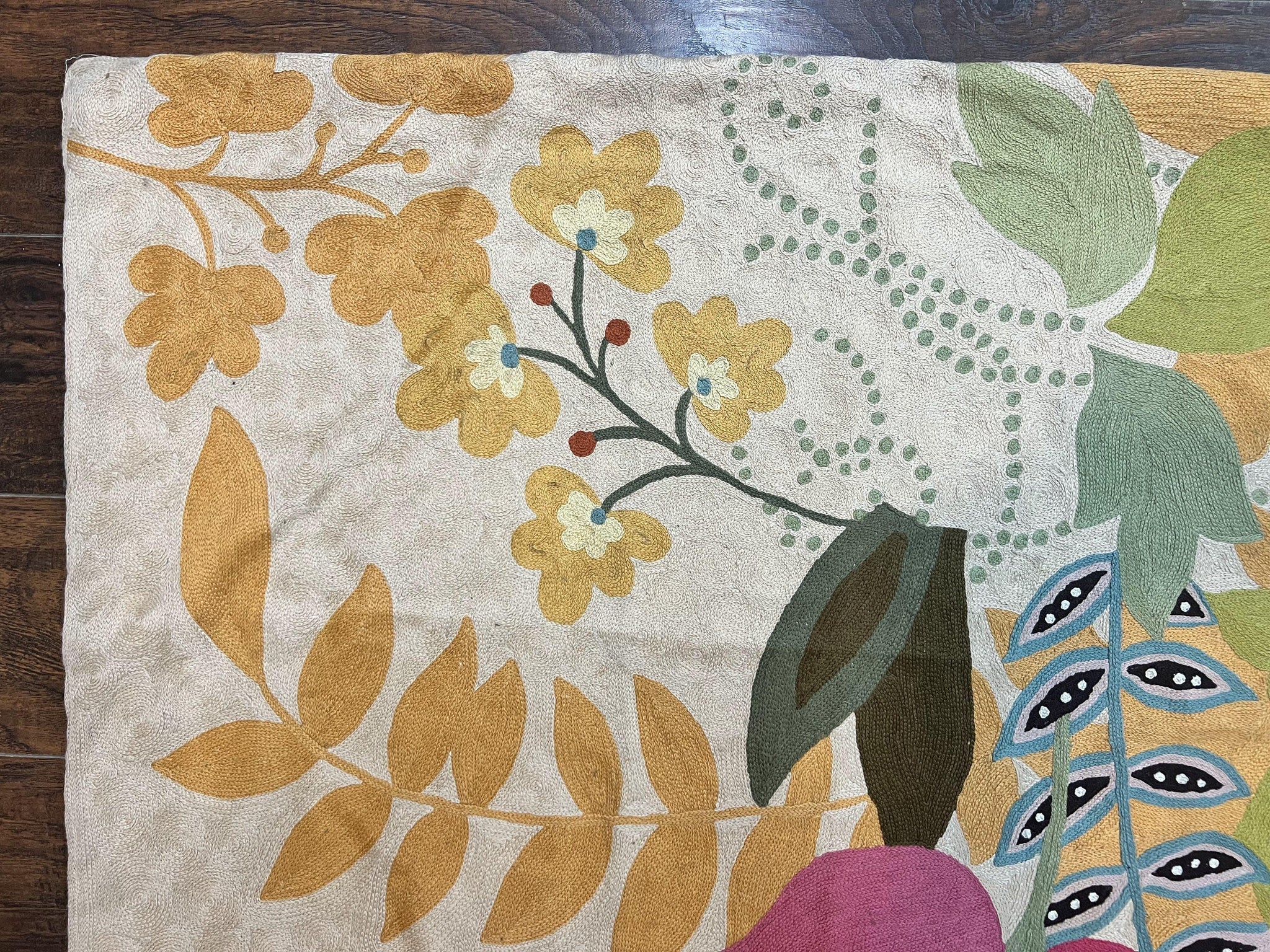 Indian Hand Stitched Rug 4x6, Floral, Silk, Large Floral Design by Jewel Rugs