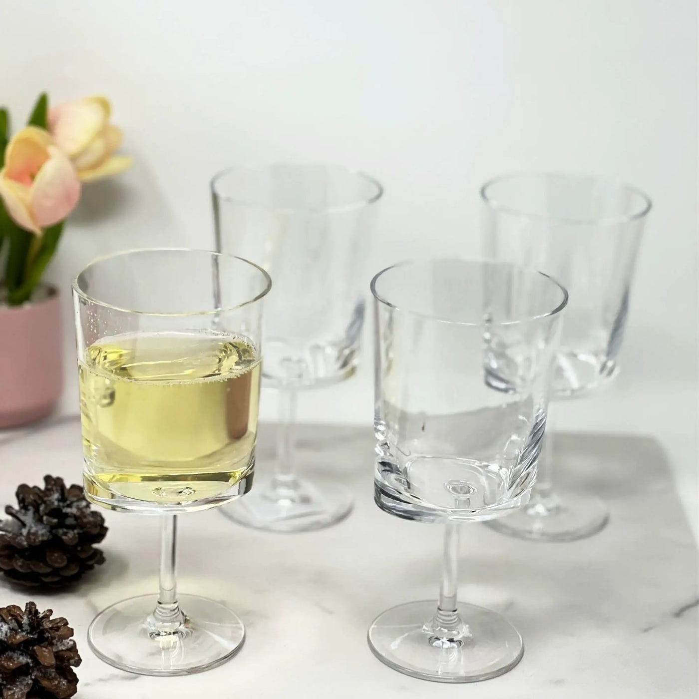 Leadingware Oval Halo Plastic Wine Glasses (Set of 4) by HouseOfZazla
