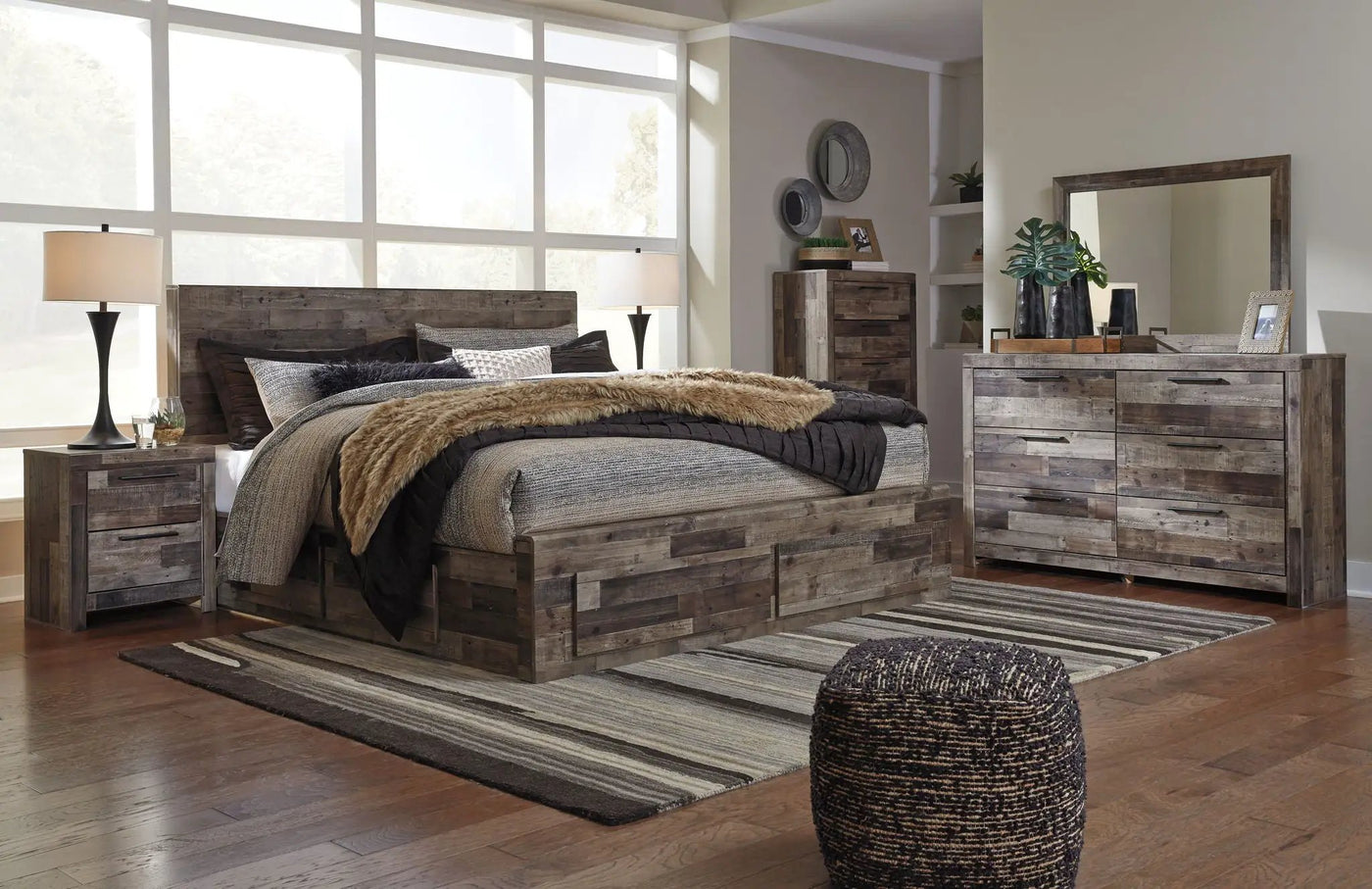Derekson - Panel Bedroom Set by Unique Piece Furniture