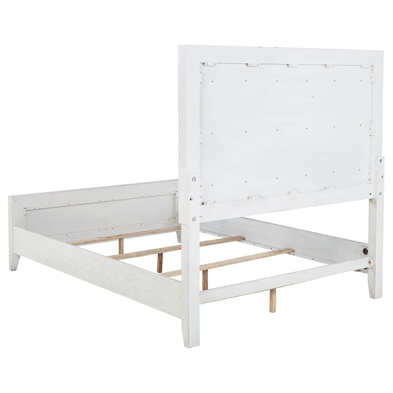 Marielle 4-piece Queen Bedroom Set Distressed White by Unique Piece Furniture