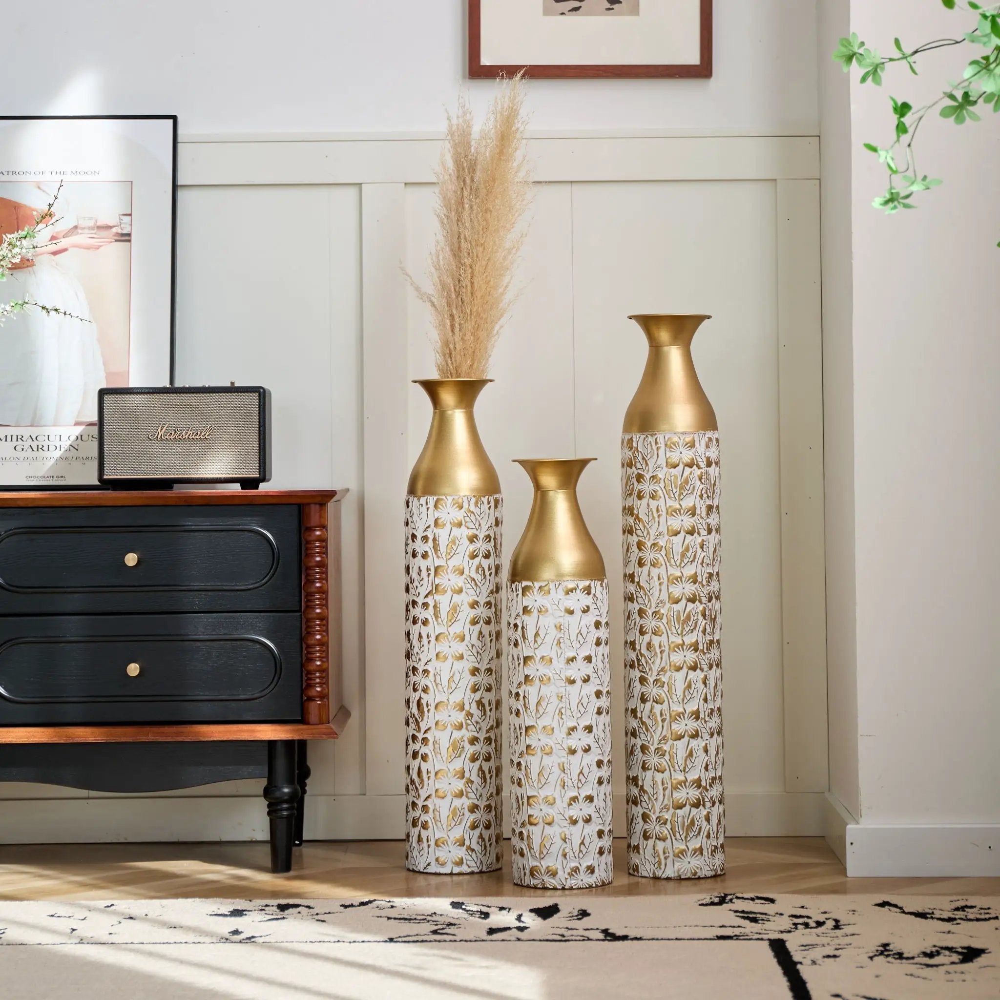 Mother's Day Gift Set Gilded White 3D Relief Flower Metal Vase Set - White / Gold by HouseOfZazla