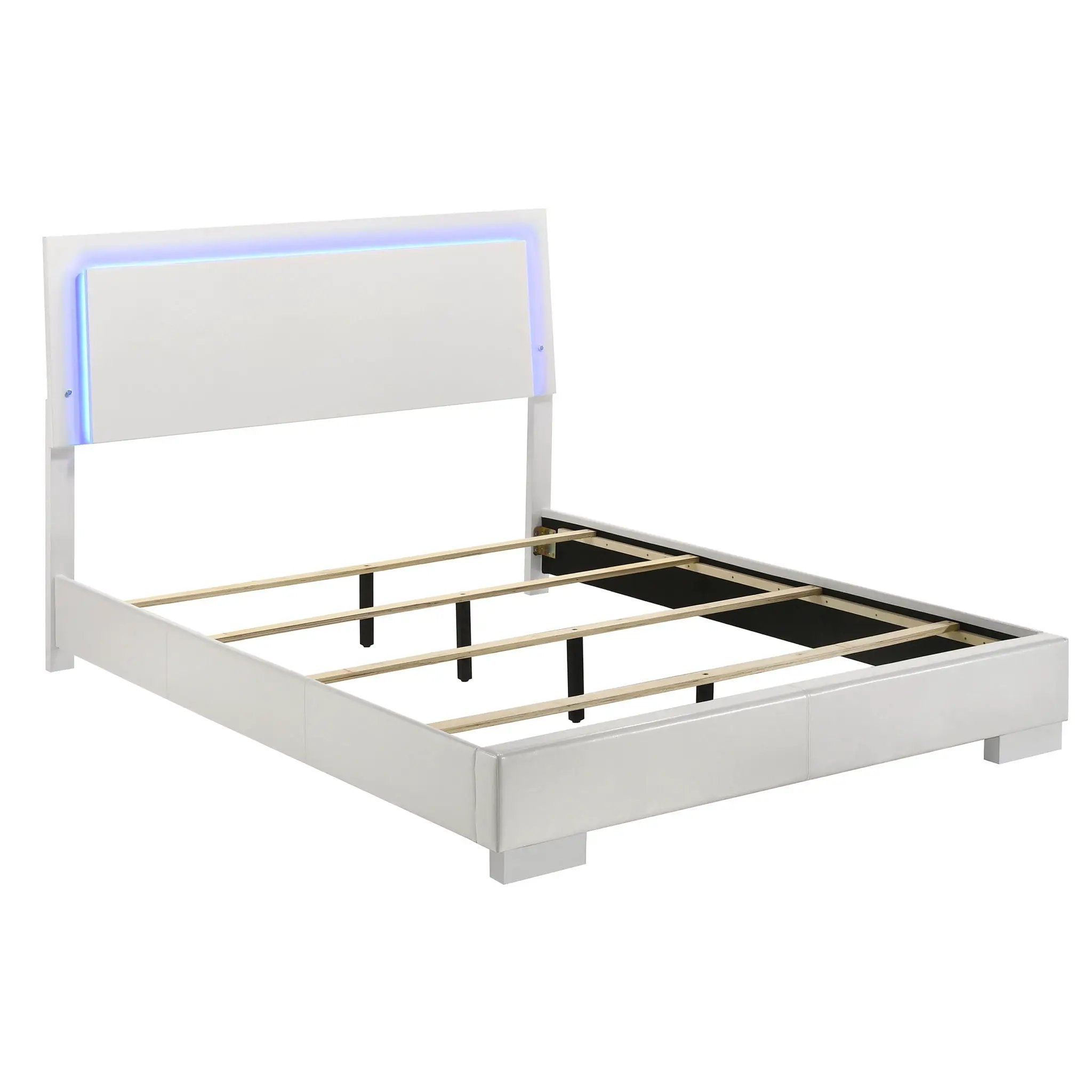 Felicity 4-piece Queen Bedroom Set White High Gloss by Unique Piece Furniture