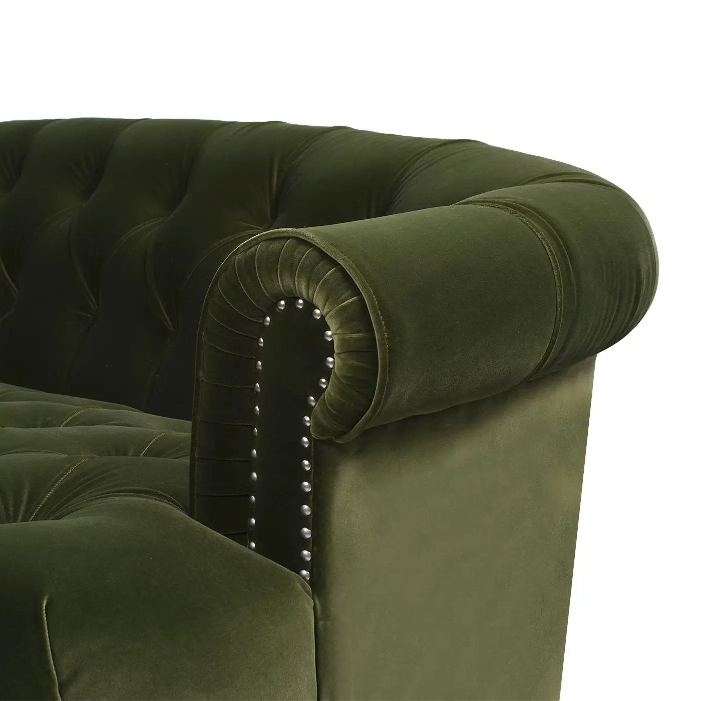 La Rosa - Victorian Chesterfield Tufted Sofa by Unique Piece Furniture