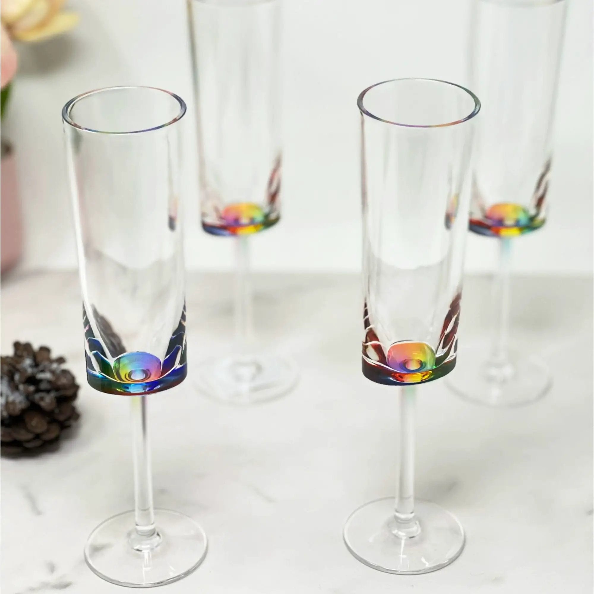Halo - Oval Unbreakable Plastic Champagne Flutes Acrylic Wedding Glasses, 4Oz Capacity (Set of 4) - Clear by HouseOfZazla