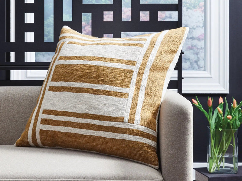 Darrman - Pillow by Unique Piece Furniture