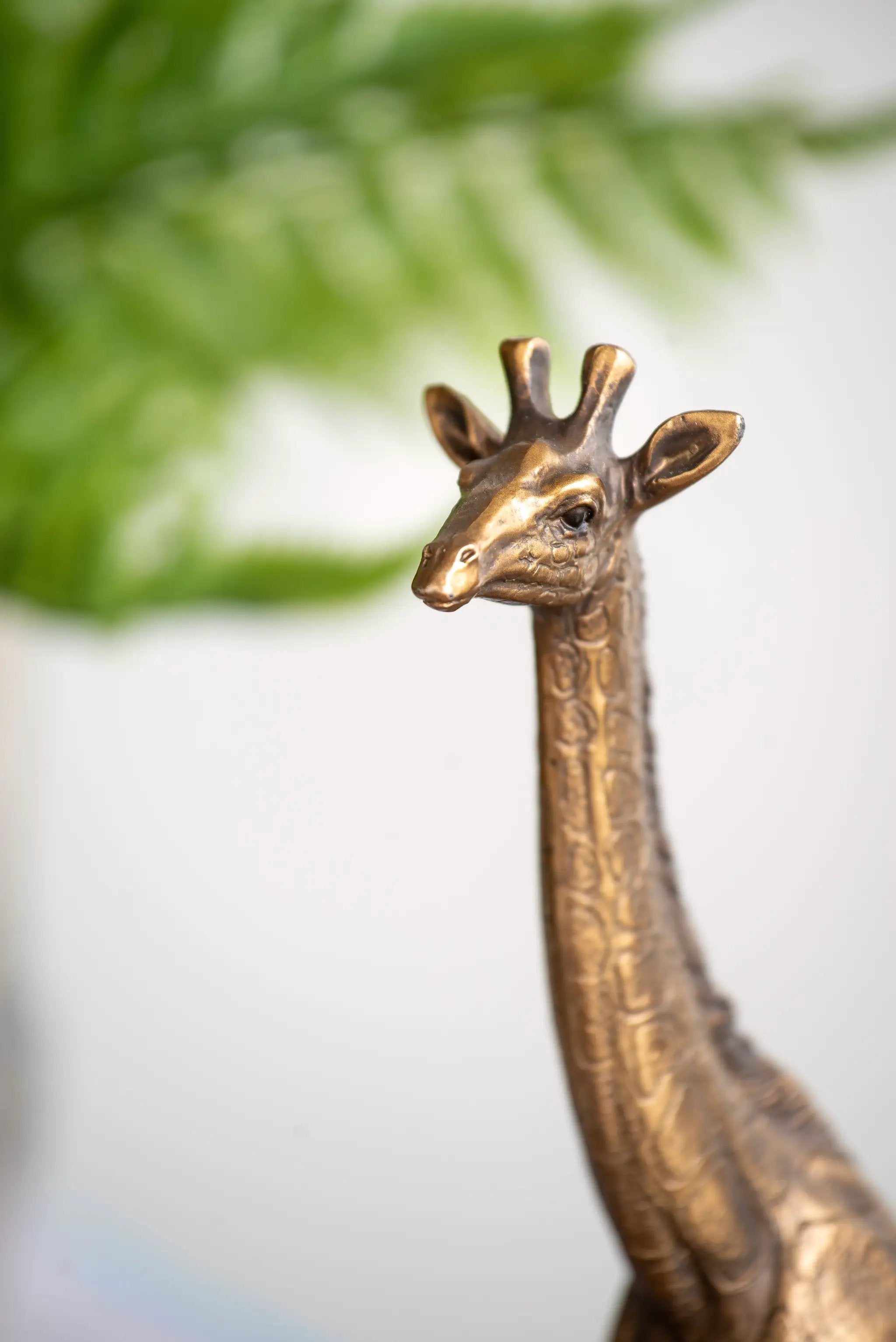 5.9x2.2x11.2" Giraffe Statuette, Animal Statue Décor by HouseOfZazla
