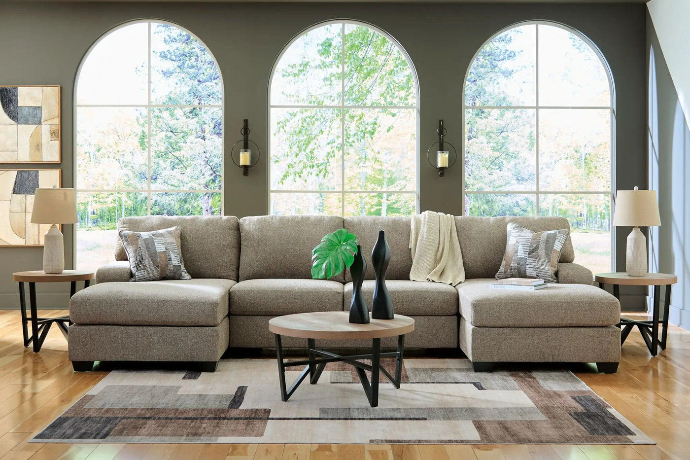 Newellen - Sectional by Unique Piece Furniture