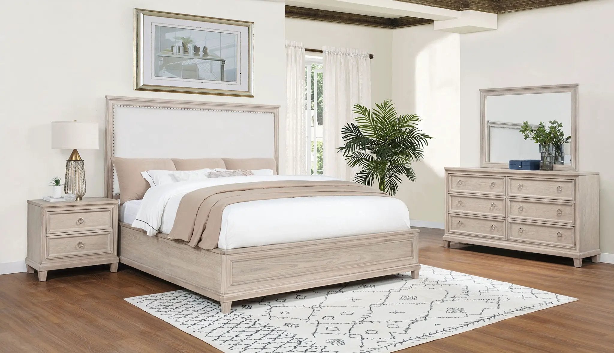 Pembroke 4-piece Queen Bedroom Set Washed Oak by Unique Piece Furniture