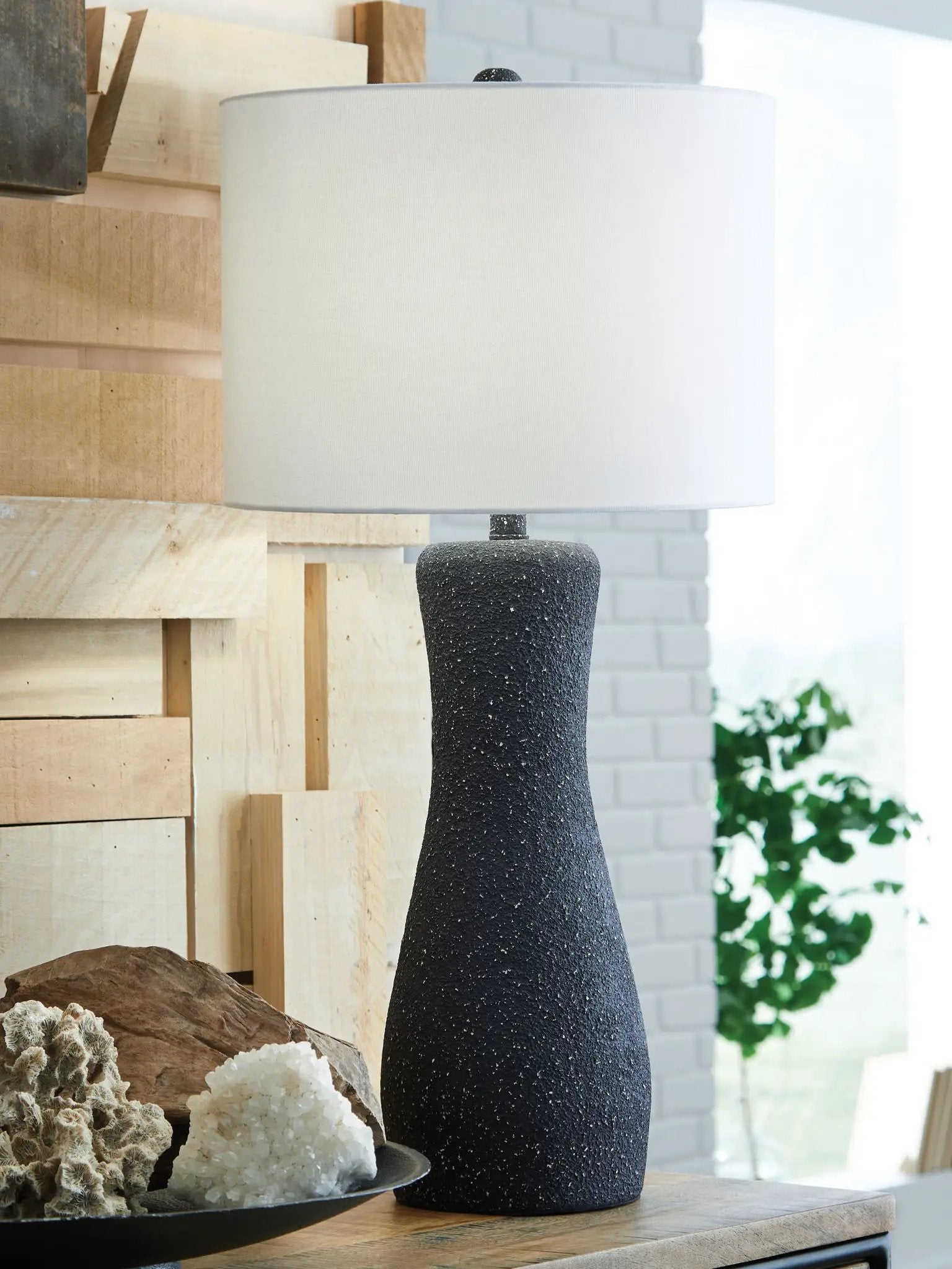 Maykins - Metal Table Lamp - Black by Unique Piece Furniture