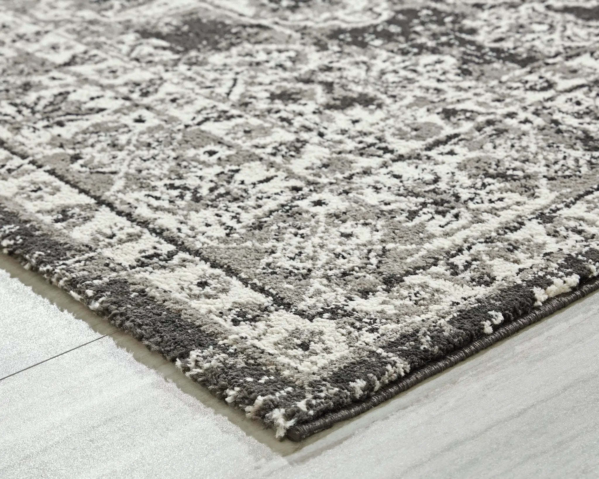Glennisman - Rug by Unique Piece Furniture
