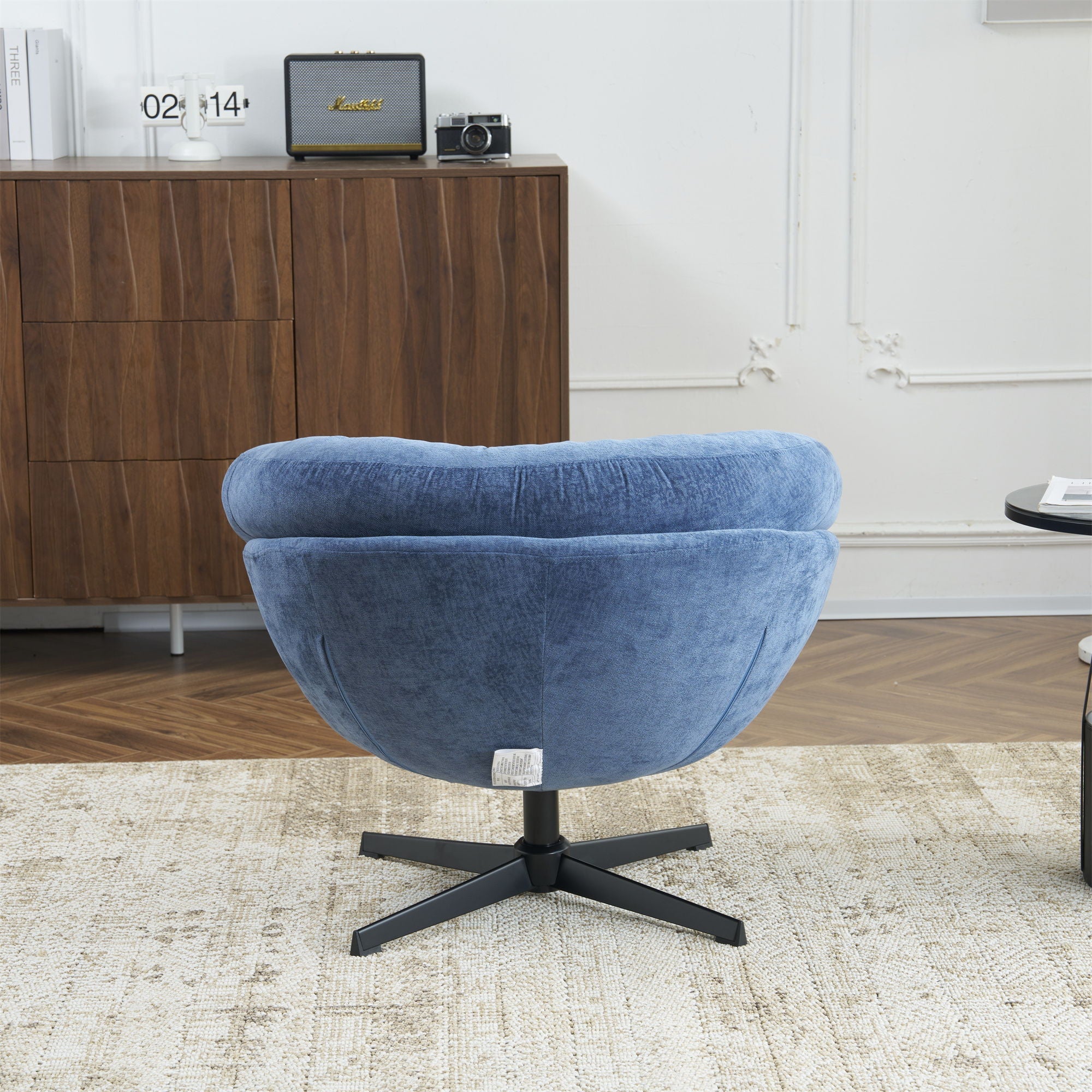 Modern Office Chair With 360 Degree Swivel by HouseOfZazla