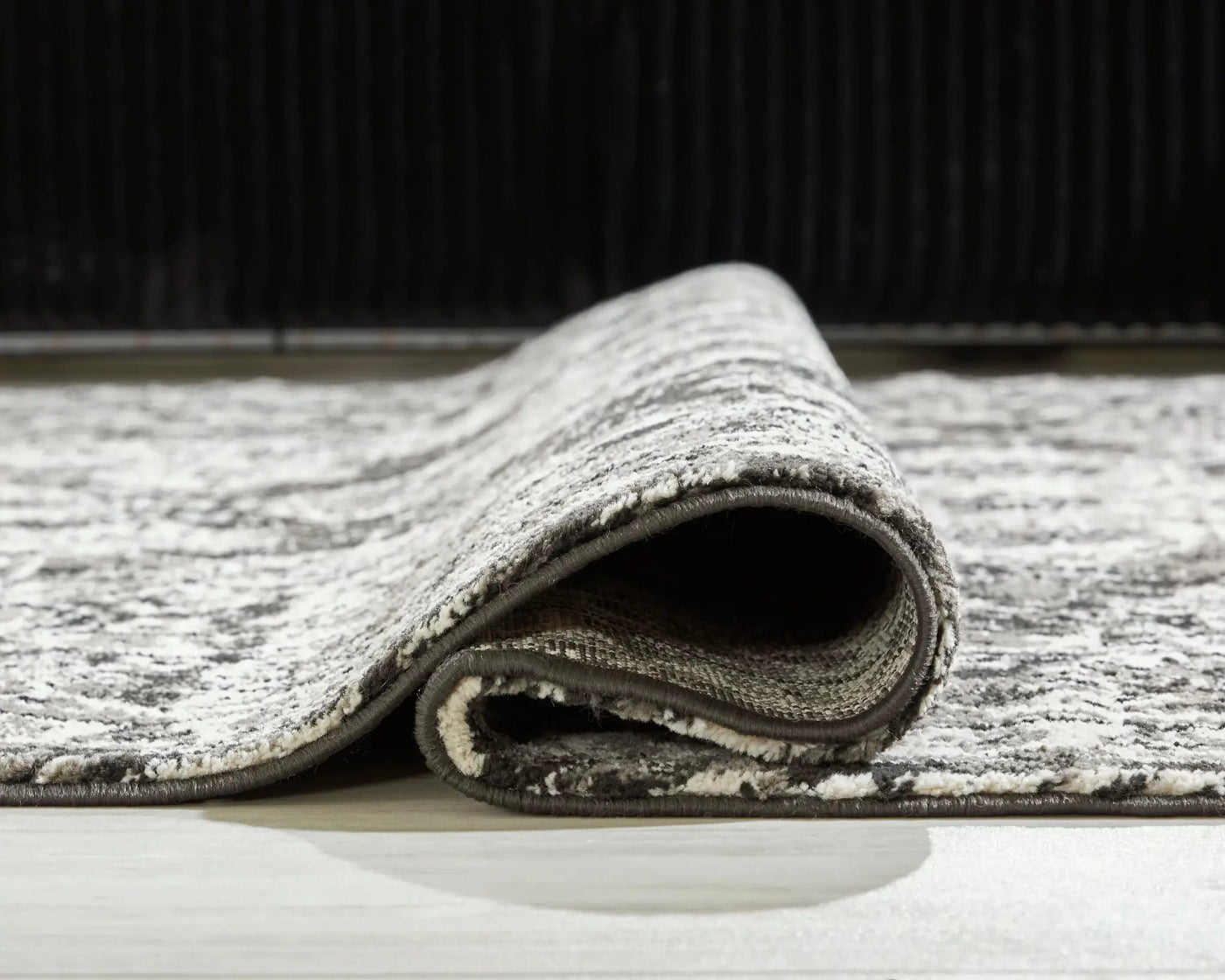 Glennisman - Rug by Unique Piece Furniture