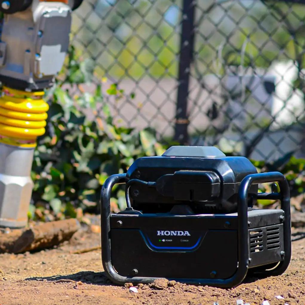 2.4 HP Battery Powered Vibratory Rammer Tamper Compactor with Honda GXE2.0S Motor by Tomahawk Power