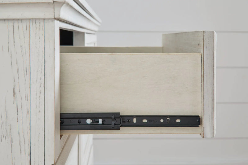Robbinsdale - Five Drawer Chest - Youth - Antique White by Unique Piece Furniture