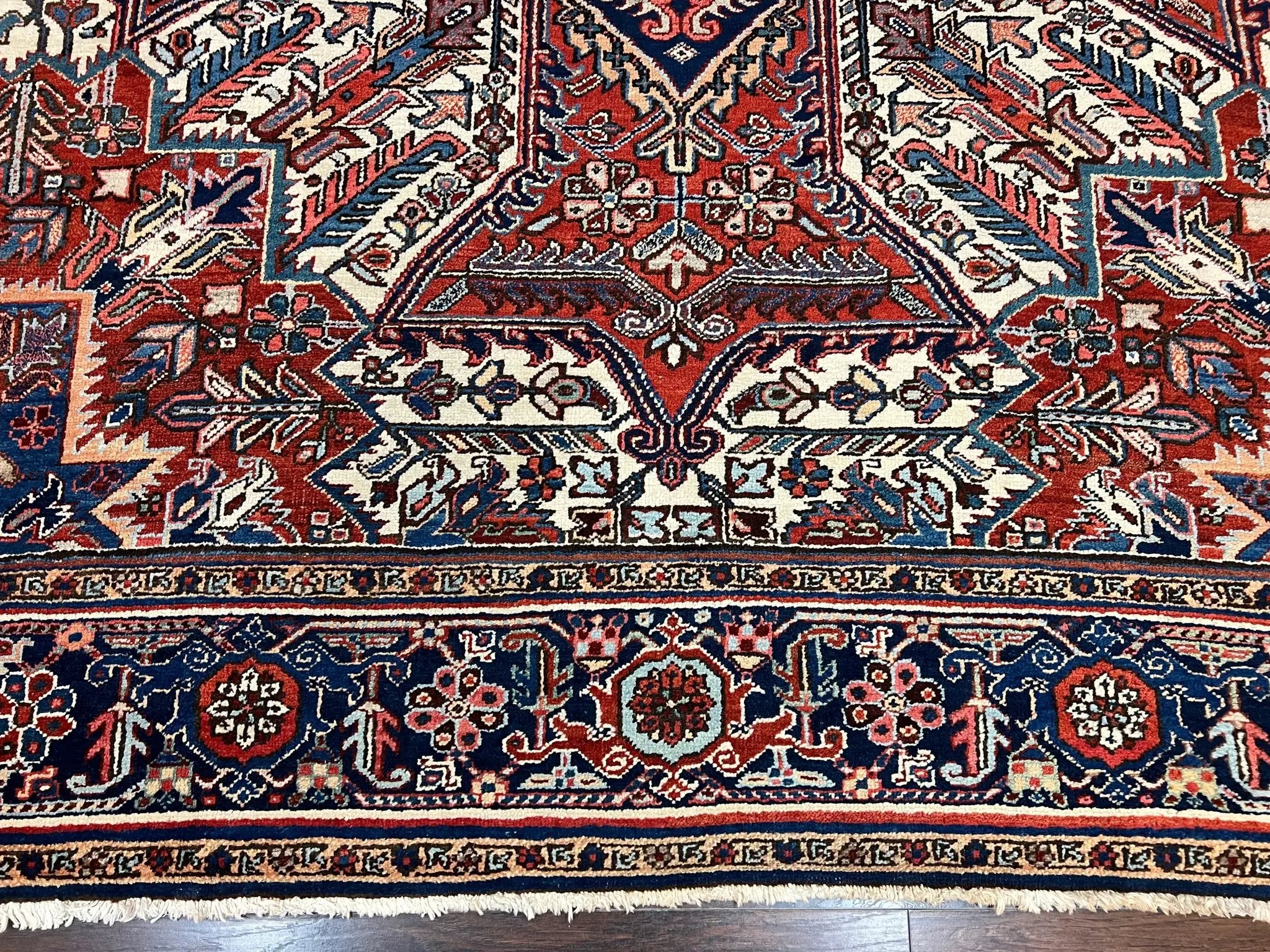 Antique Persian Heriz Rug – 11x16 Palace Size, Geometric Medallion, 1920s by Jewel Rugs