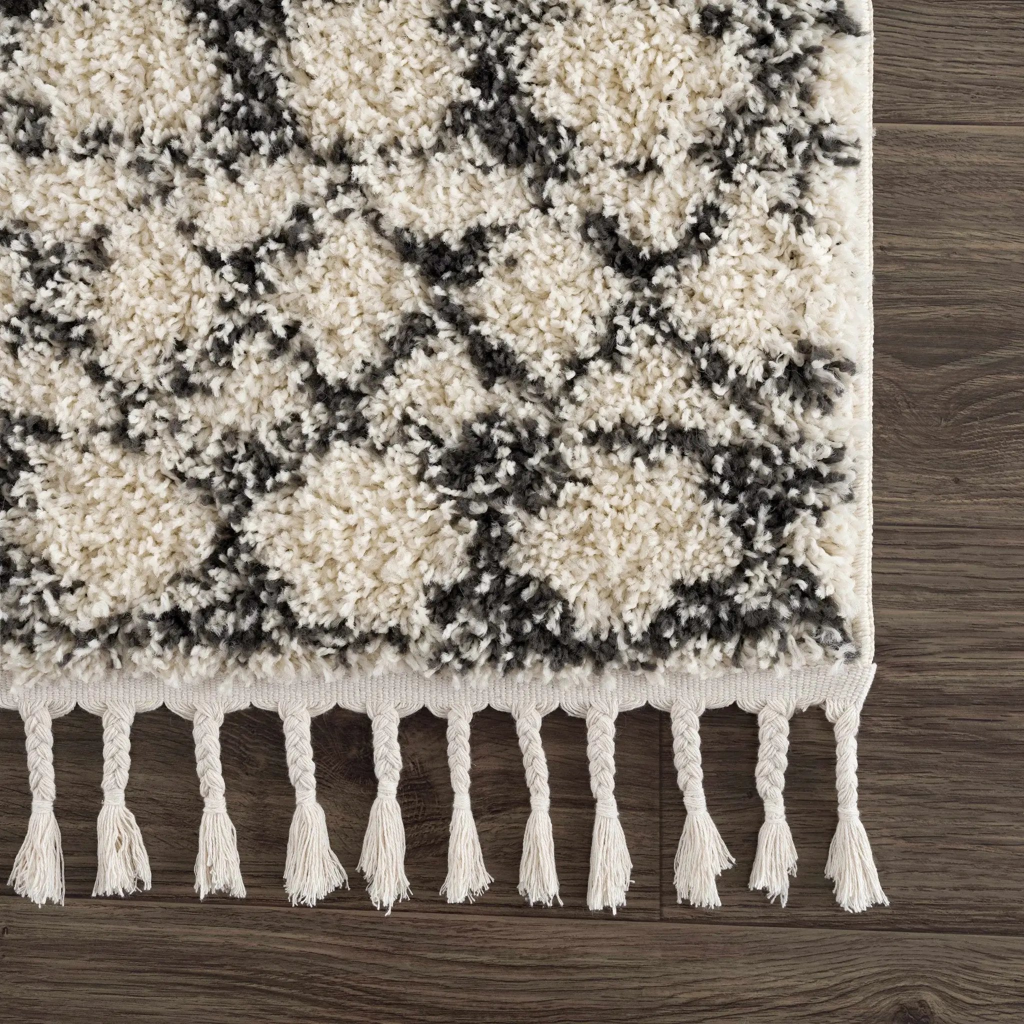 Buan Area Rug - Clearance by Boutique Rugs