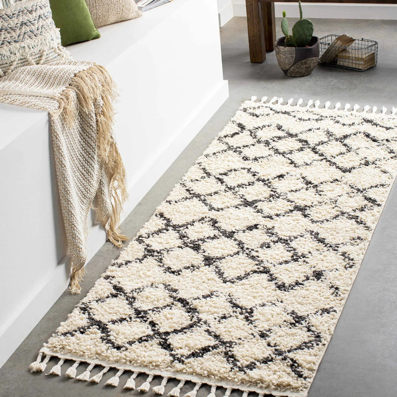 Wallagrass Beige/Black Trellis Tassel Shag by Hauteloom