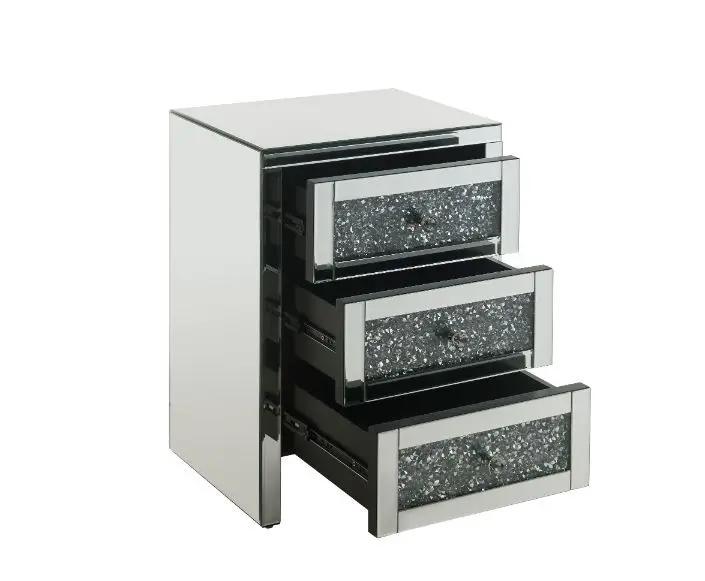 Noralie - 26" Accent Table With Faux Diamonds - Mirrored by Unique Piece Furniture