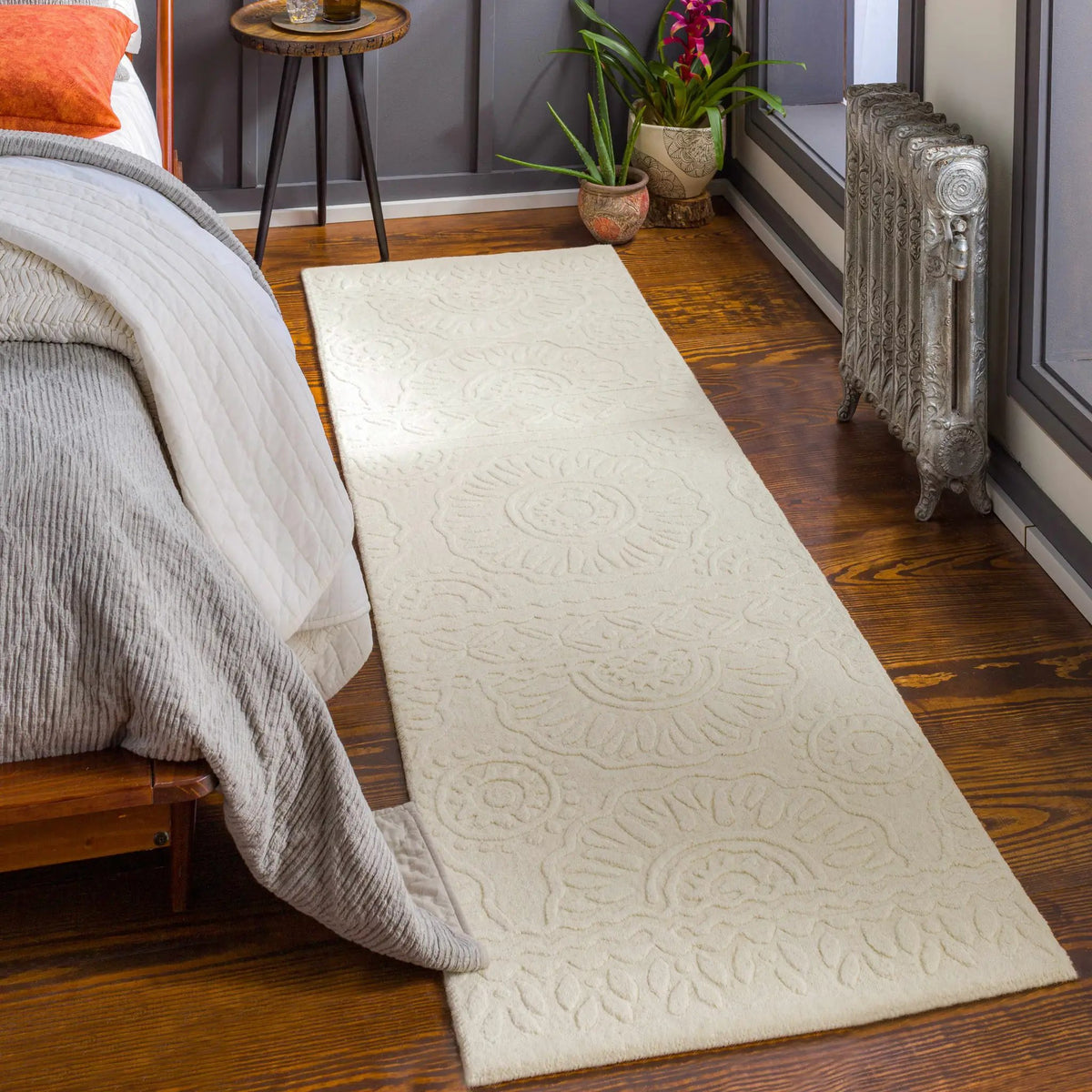 Beighton Clearance Rug - Clearance, installed in a room 2