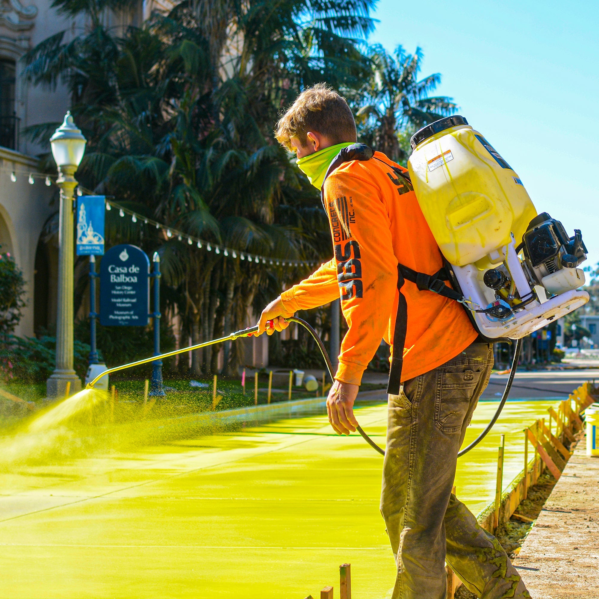6.5 Gallon Backpack Concrete Sprayer .5 GPM Gas Finishing Tool for Cement Sealant Curing Stain by Tomahawk Power