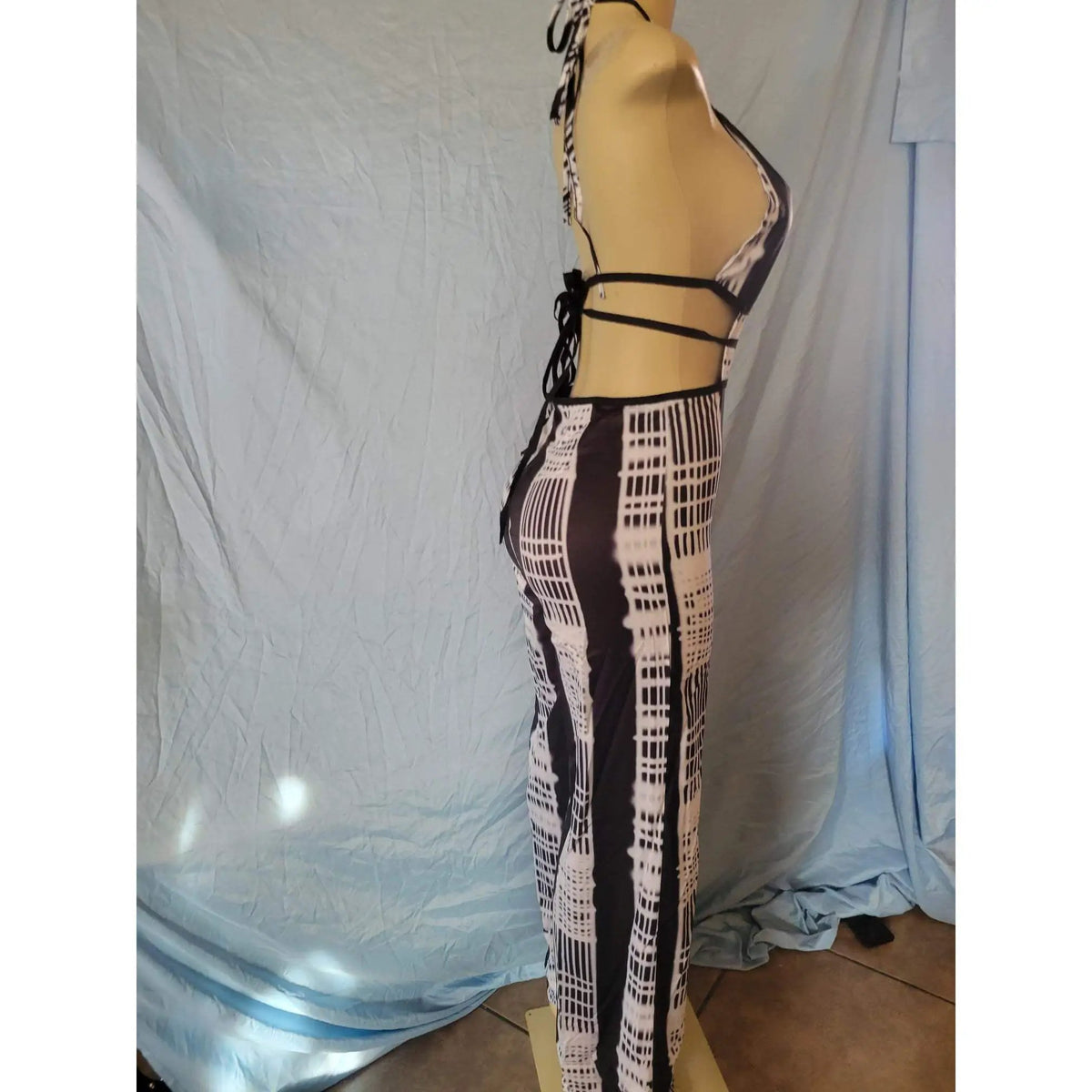 Mundefeis Black and White Tie back pantsuit, photo 2 of 4