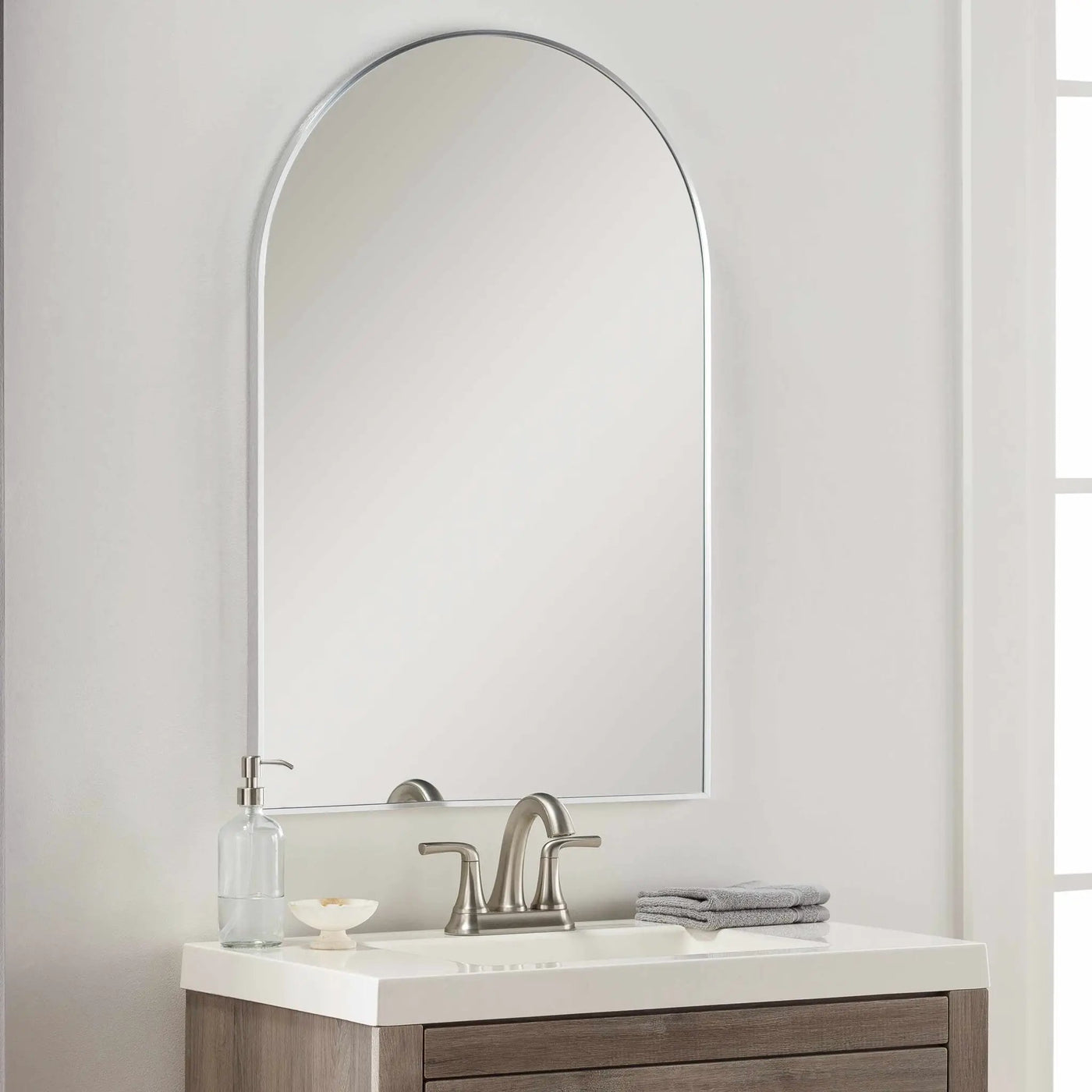Brembilla Silver Gray Contemporary Mirror by Boutique Rugs