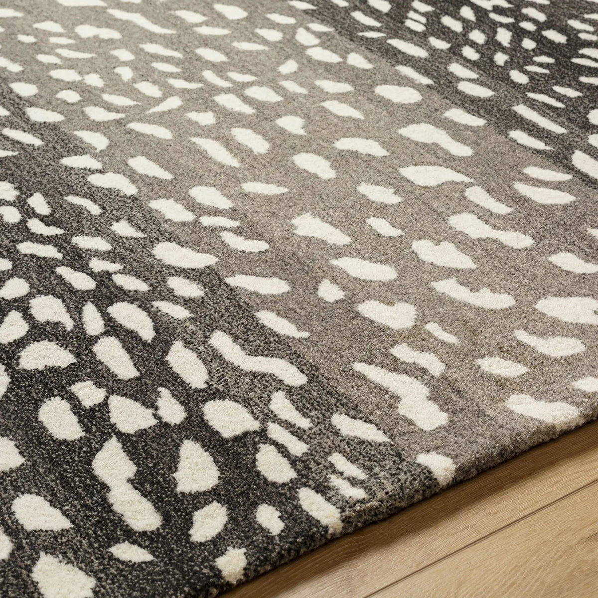Athena Giraffe Print Wool Rug, detail 3