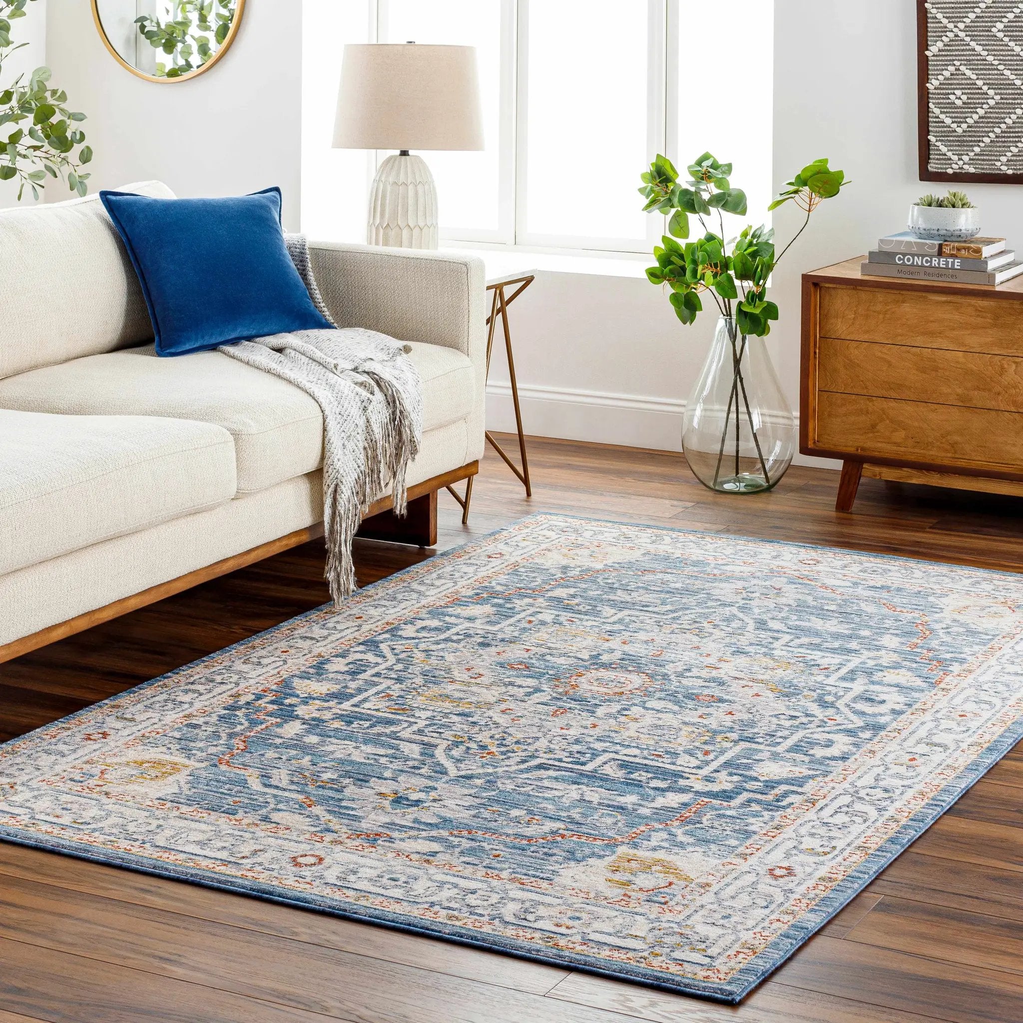 Bree Traditional Style Rug - Clearance by Boutique Rugs