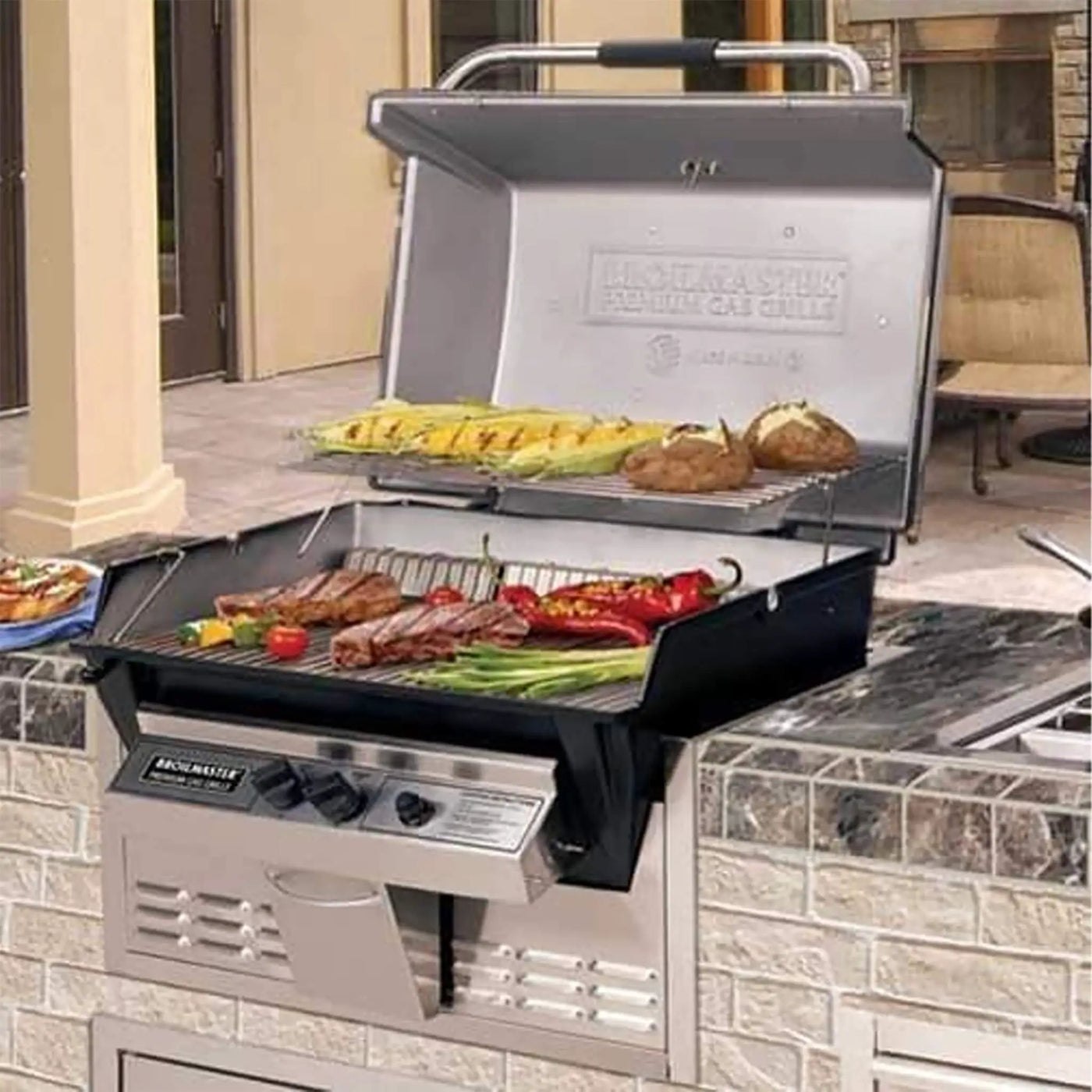 Broilmaster P3X Super Premium Cast Aluminum Gas Grill With Flare Busters, Griddle And Smoker Shutter (SAK98194) by SAKSBY WHOLESALE