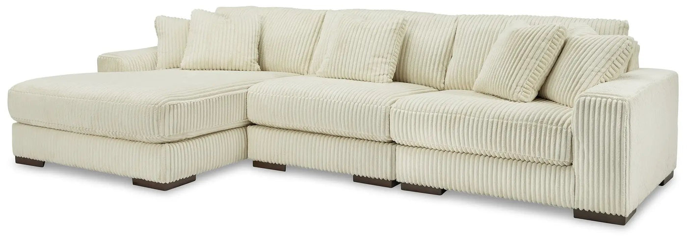 Lindyn - Sectional by Unique Piece Furniture