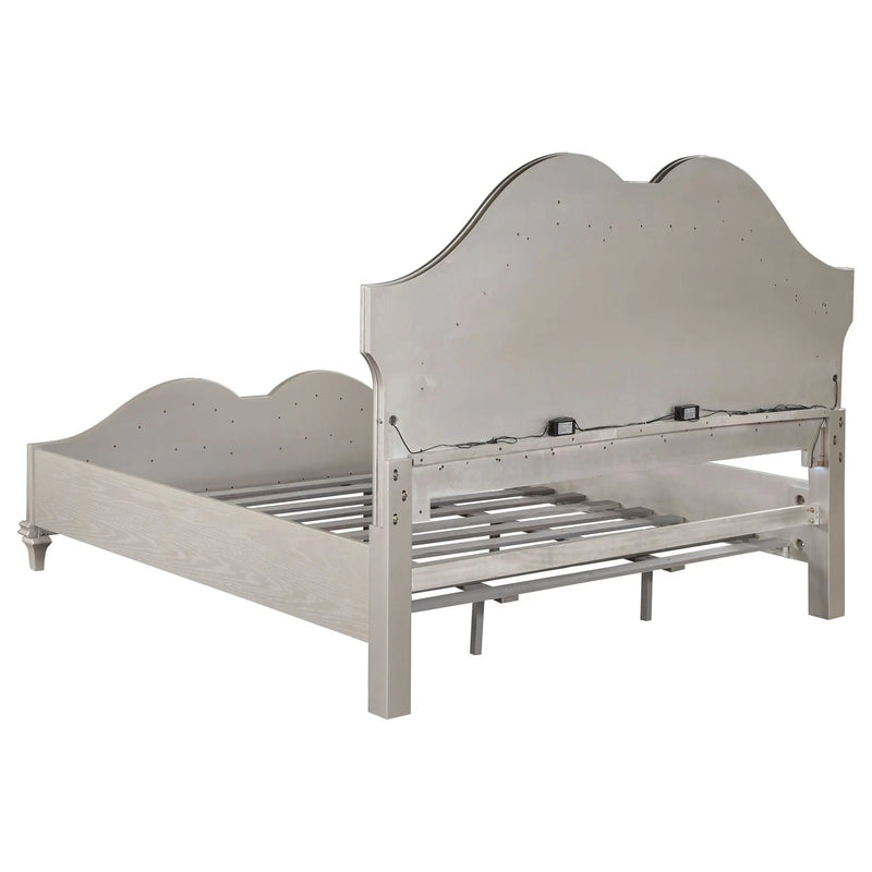 Evangeline 5-piece Eastern King Bedroom Set Silver Oak by Unique Piece Furniture