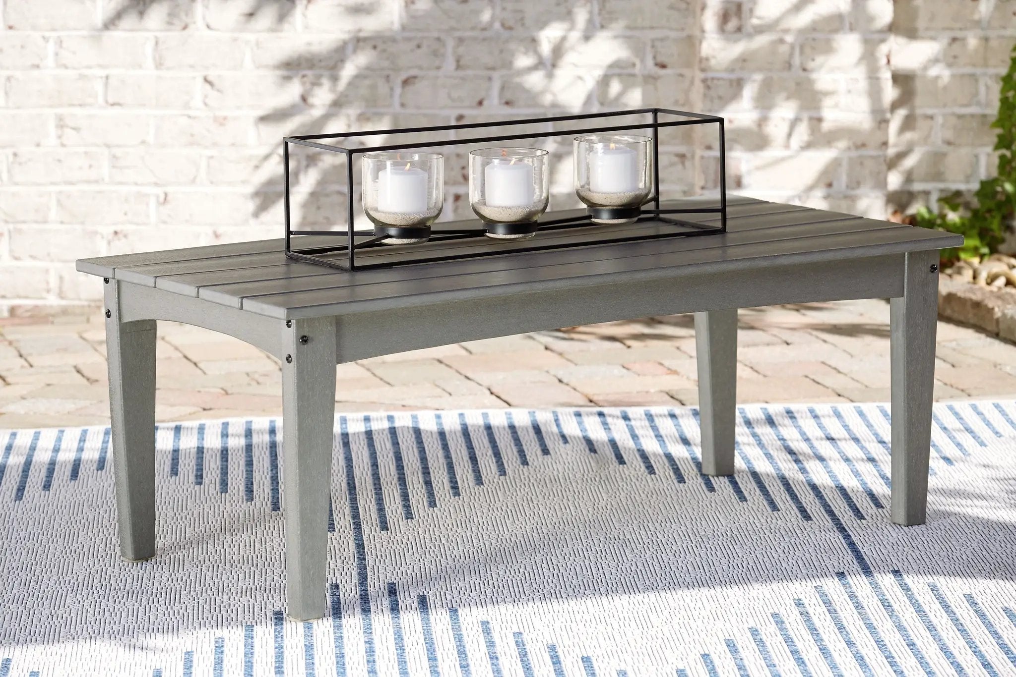 Visola - Rectangular Cocktail Table - Gray by Unique Piece Furniture