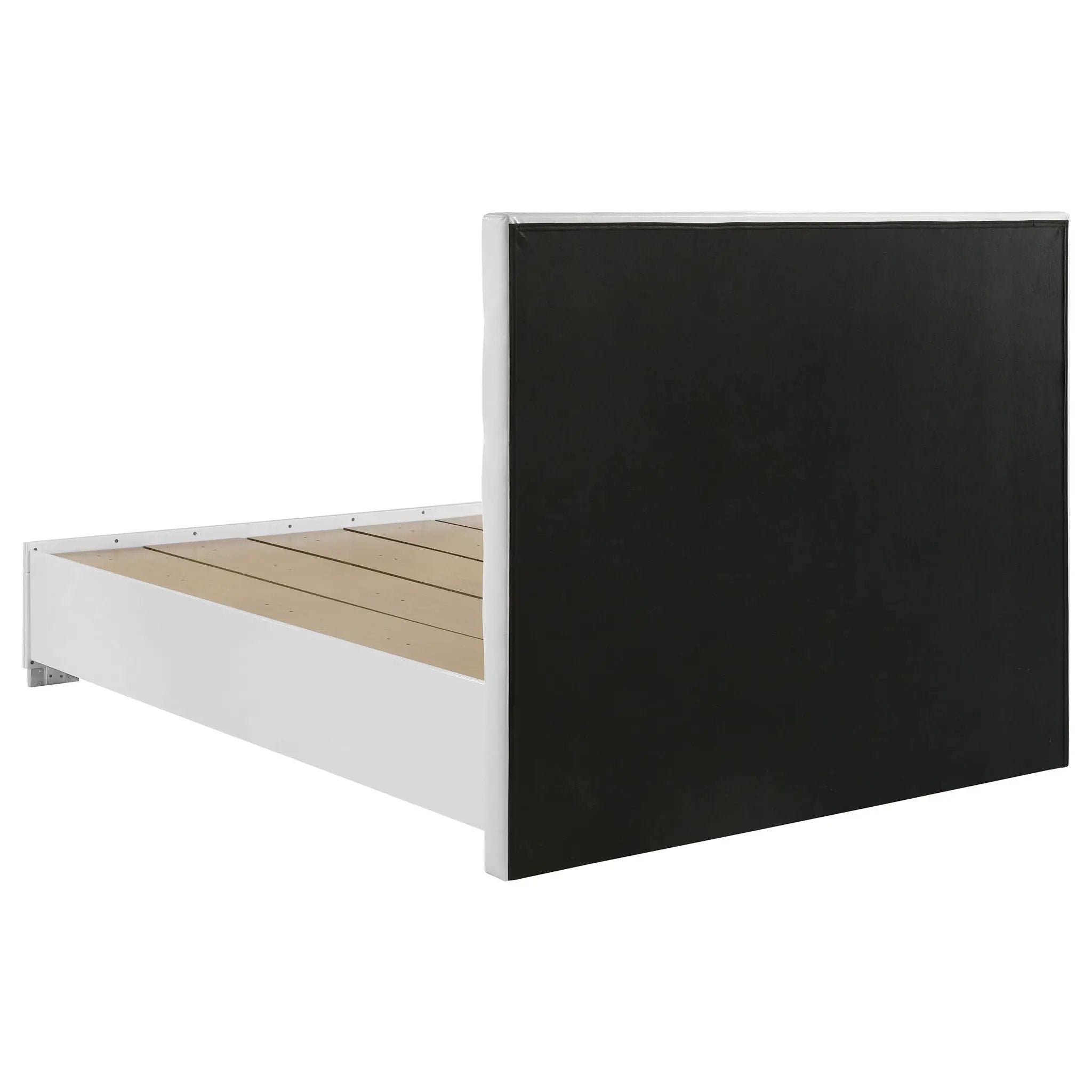 Felicity 4-piece Eastern King Platform Bedroom Set White by Unique Piece Furniture