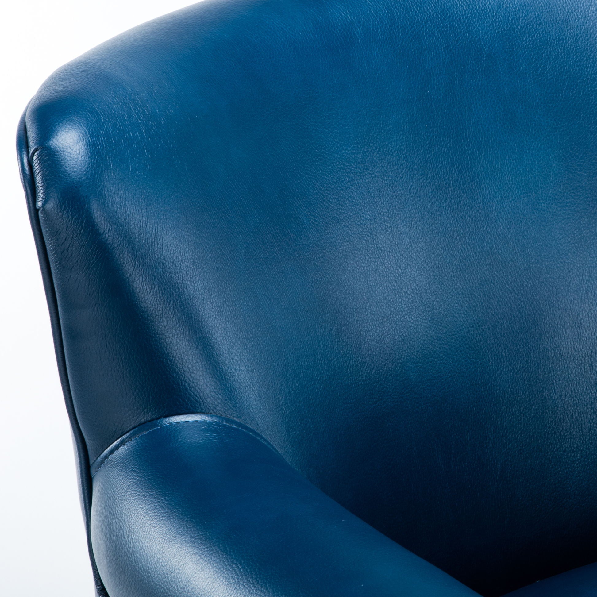 Hadley - Club Chair by HouseOfZazla
