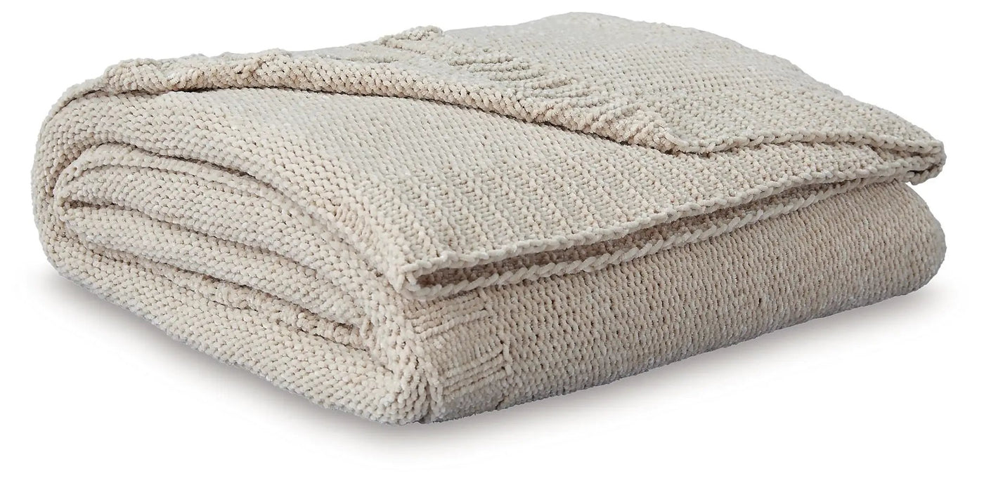 Anawood - Throw by Unique Piece Furniture