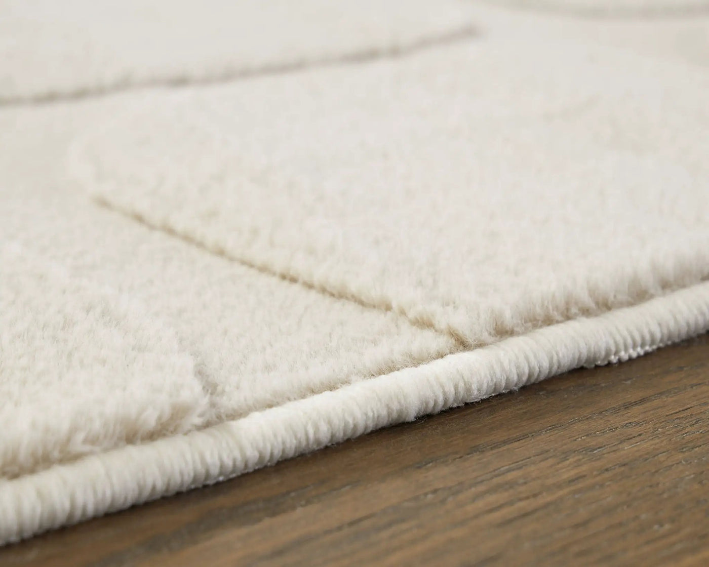 Malvinsboro - Washable Rug by Unique Piece Furniture