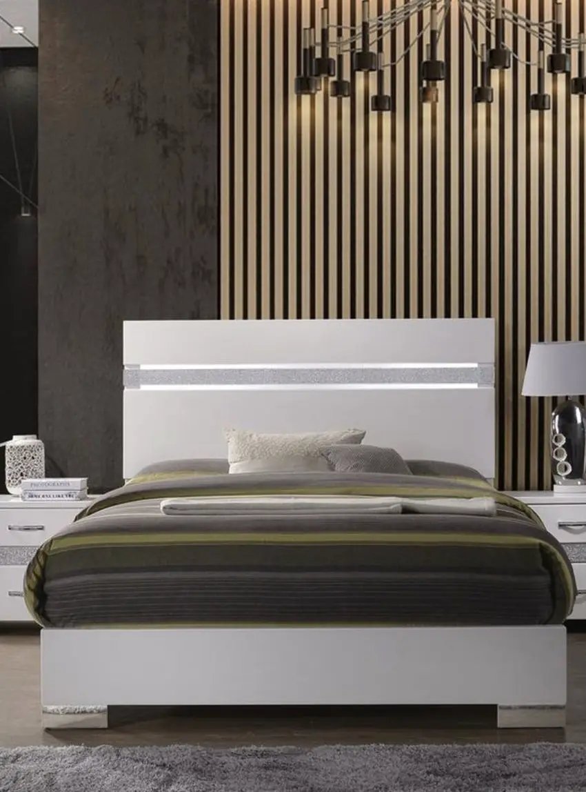 Naima Elegance Bed by HouseOfZazla