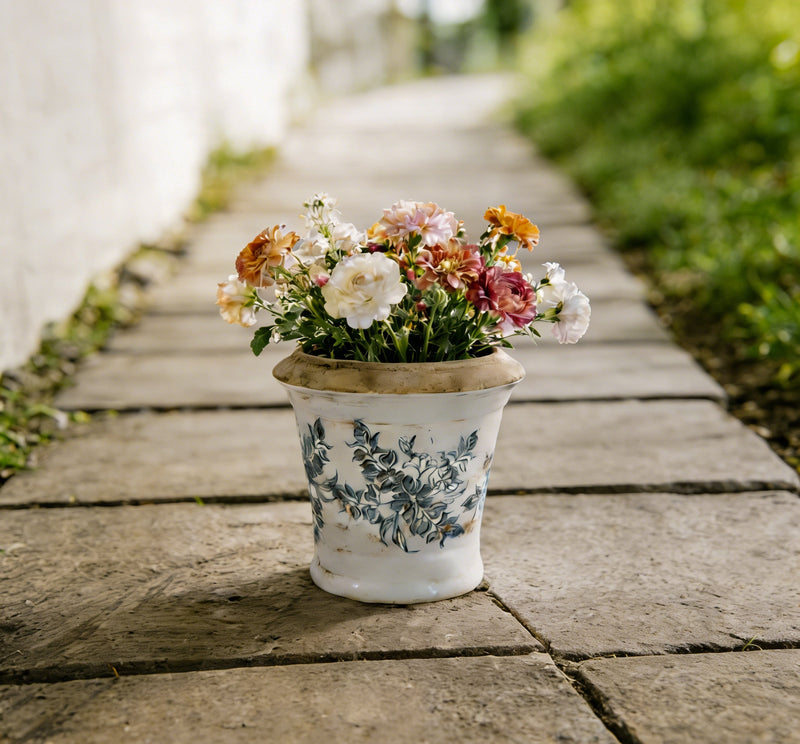 7.1x7.1x6.7' Ceramic Planter with Floral Pattern, Set of 2 by HouseOfZazla