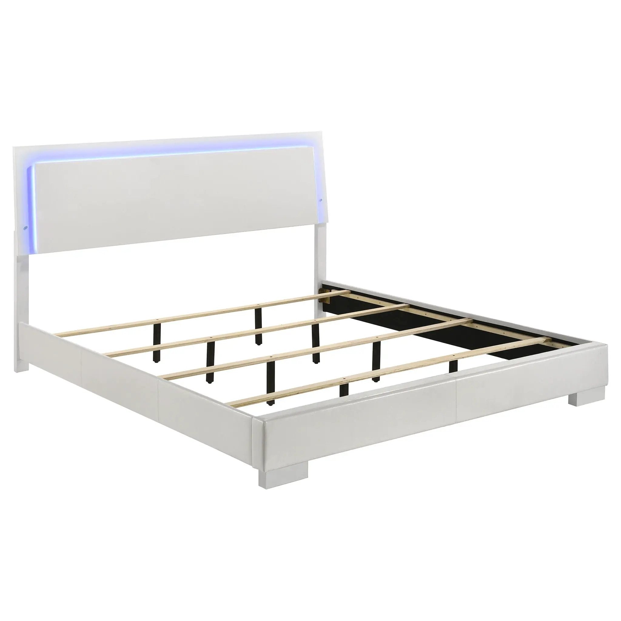 Felicity 4-piece California King Bedroom Set White Gloss by Unique Piece Furniture