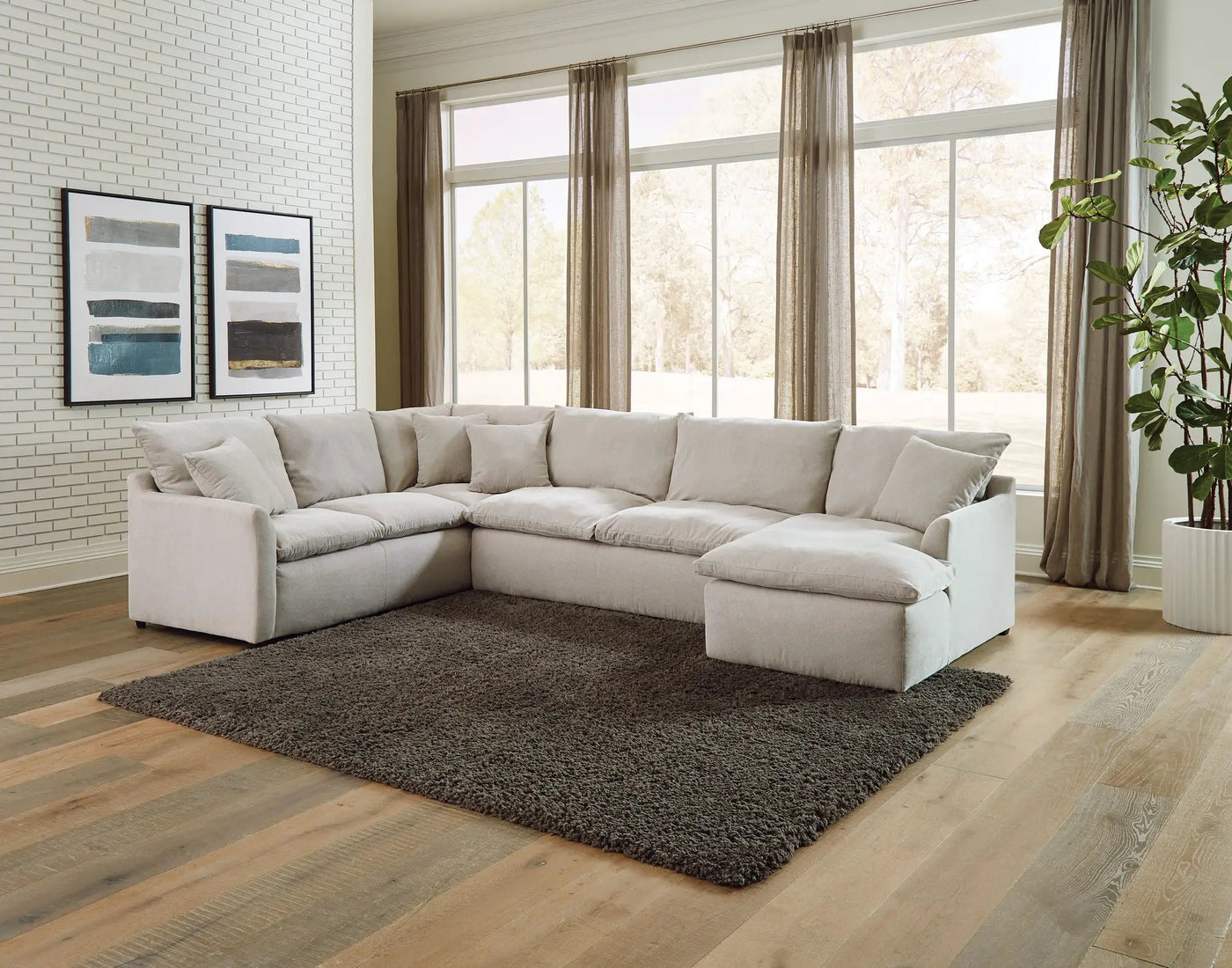 Harper - Sectional by Unique Piece Furniture
