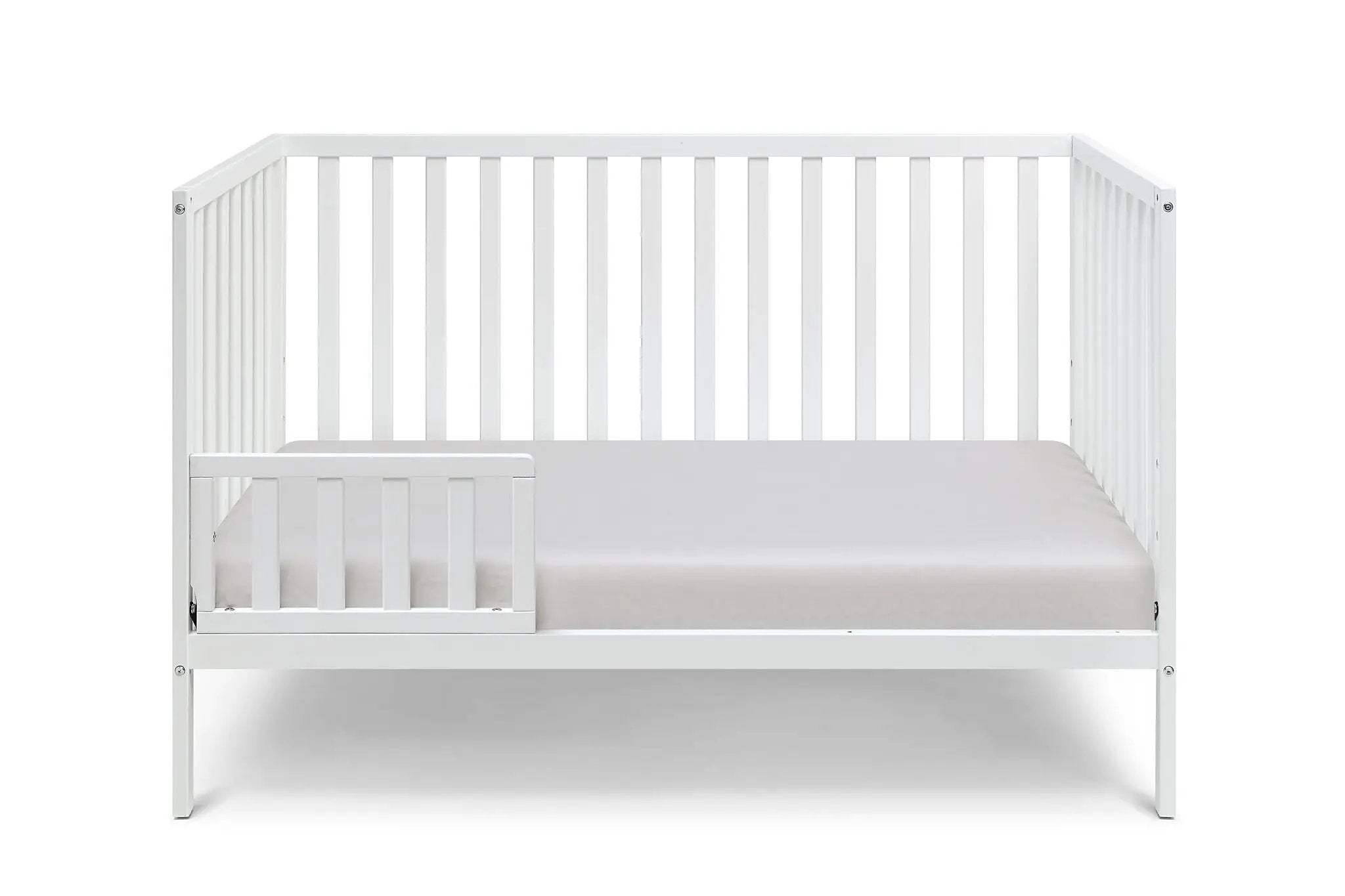 Palmer - 3-in-1 Convertible Island Crib by HouseOfZazla