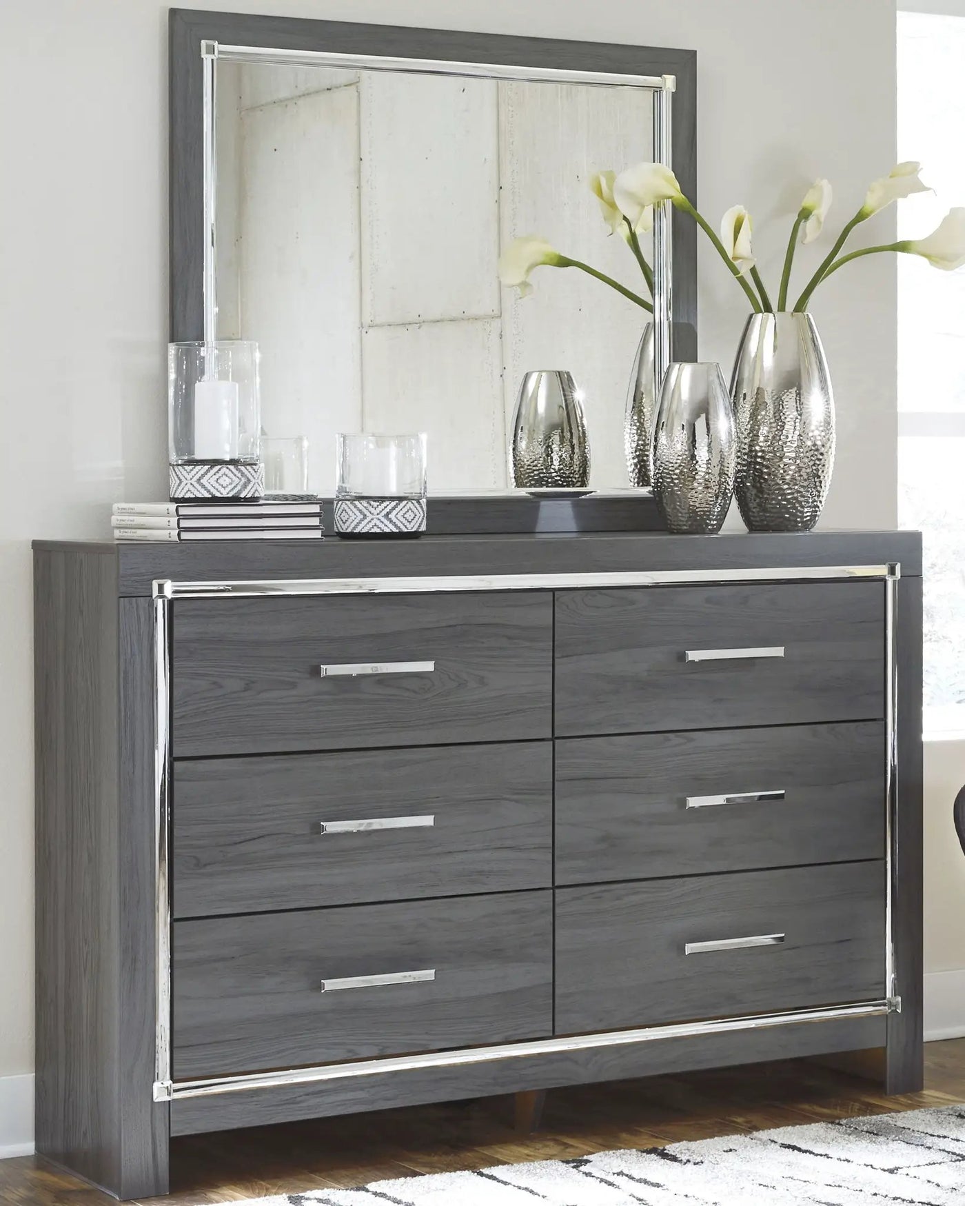 Lodanna - Panel Bedroom Set by Unique Piece Furniture