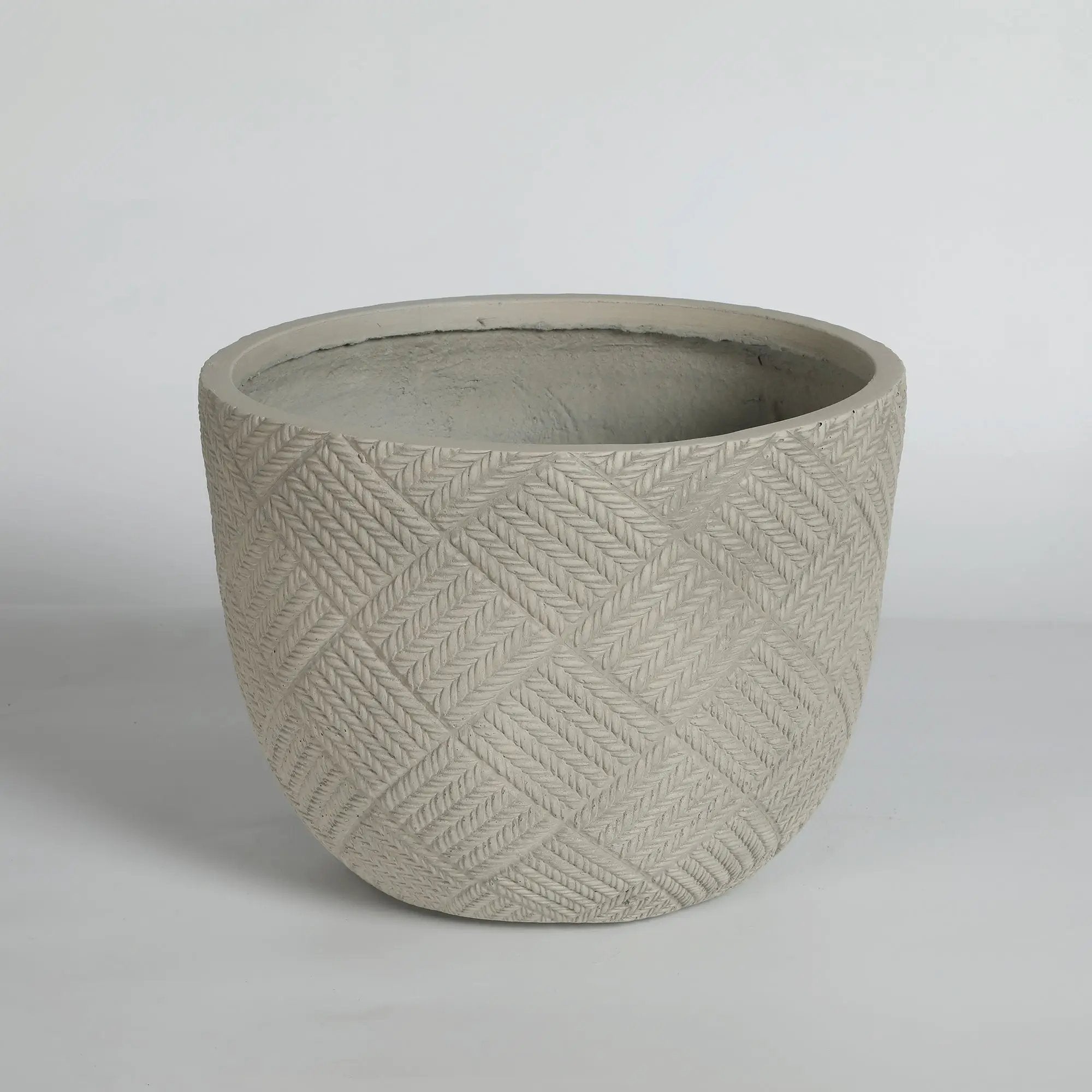 Round Concrete Planter Set of 2 by HouseOfZazla