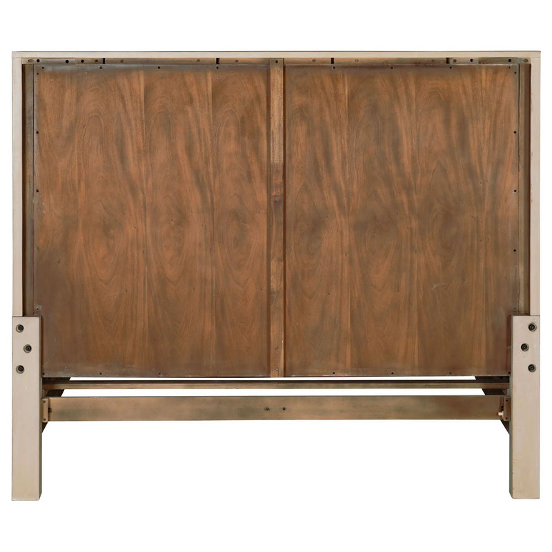 Solano 56-inch Queen Panel Bed Weathered Mango by Unique Piece Furniture