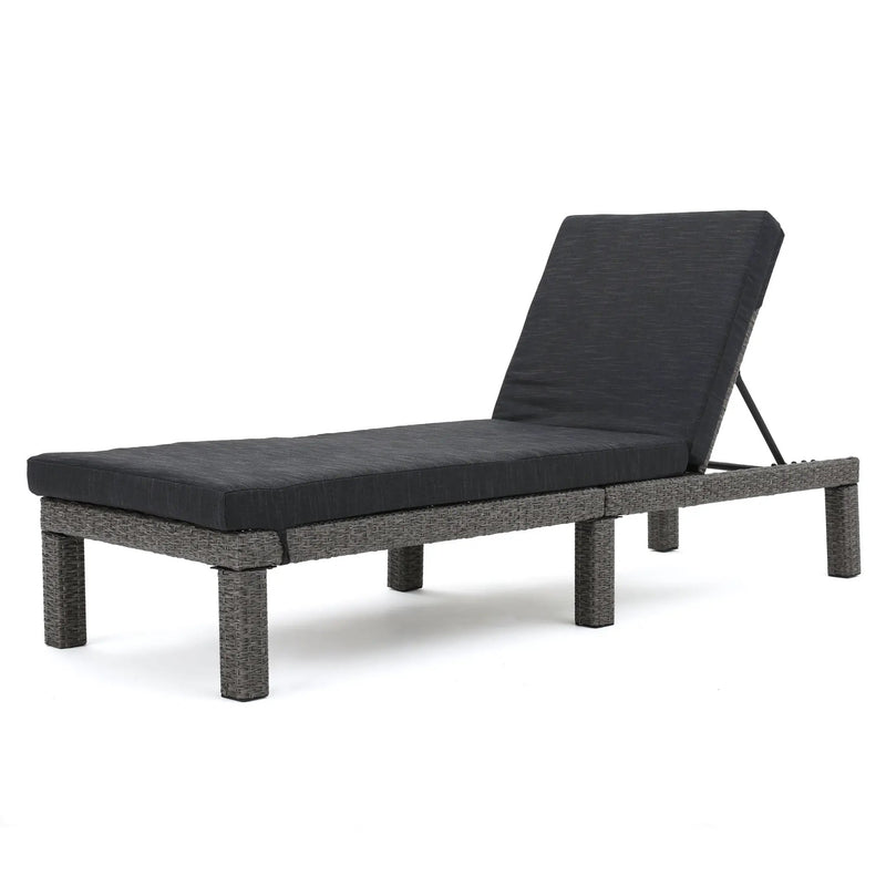 Puerta KD Chaise Lounge by HouseOfZazla