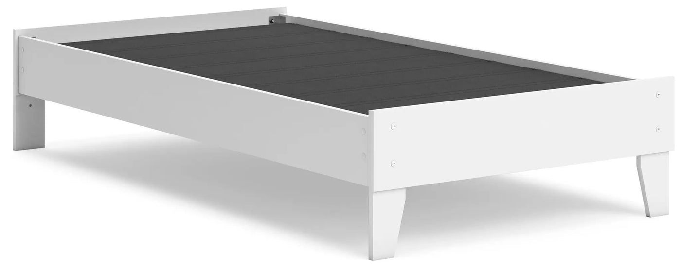 Hallityn - Platform Bed by Unique Piece Furniture
