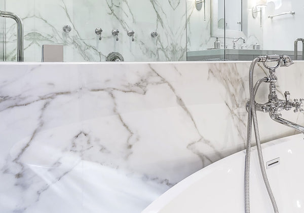 Calacatta Polished Sintered Stone Slab 125x63 C01 room scene 2