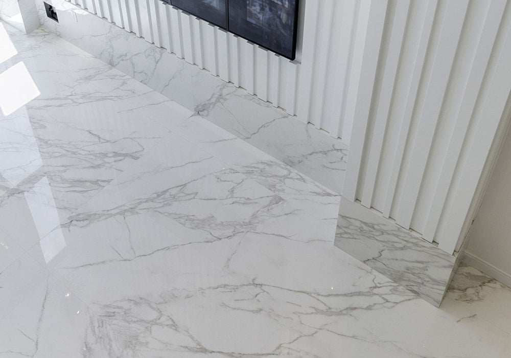 Calacatta Silk Sintered Stone Slab 125x63 room scene